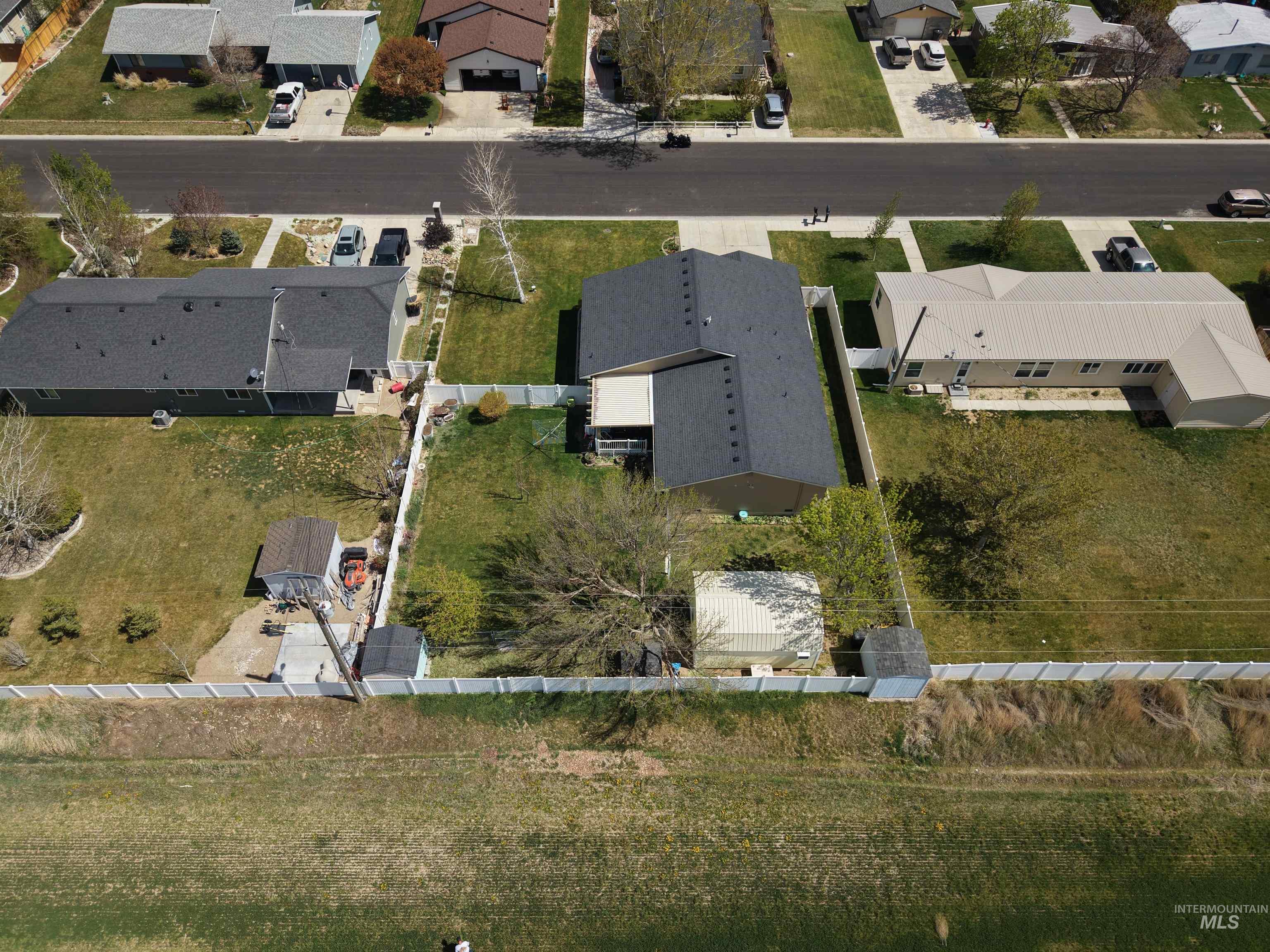 350 N Burton, Burley, Idaho 83318, 3 Bedrooms, 3 Bathrooms, Residential For Sale, Price $455,000,MLS 98982847