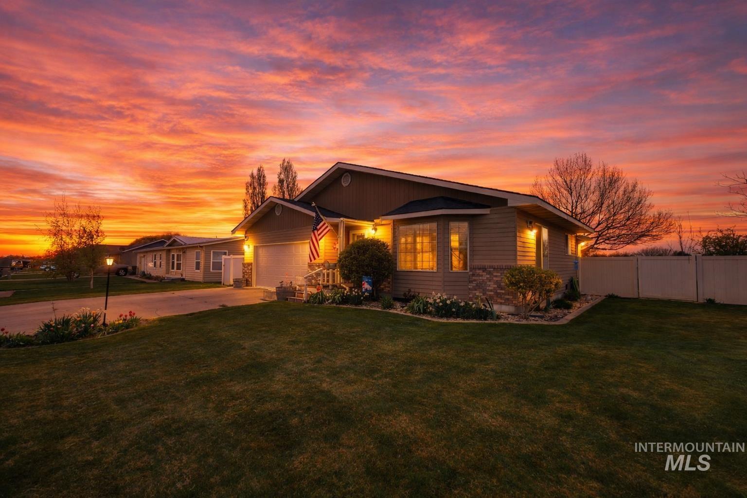 350 N Burton, Burley, Idaho 83318, 3 Bedrooms, 3 Bathrooms, Residential For Sale, Price $455,000,MLS 98982847