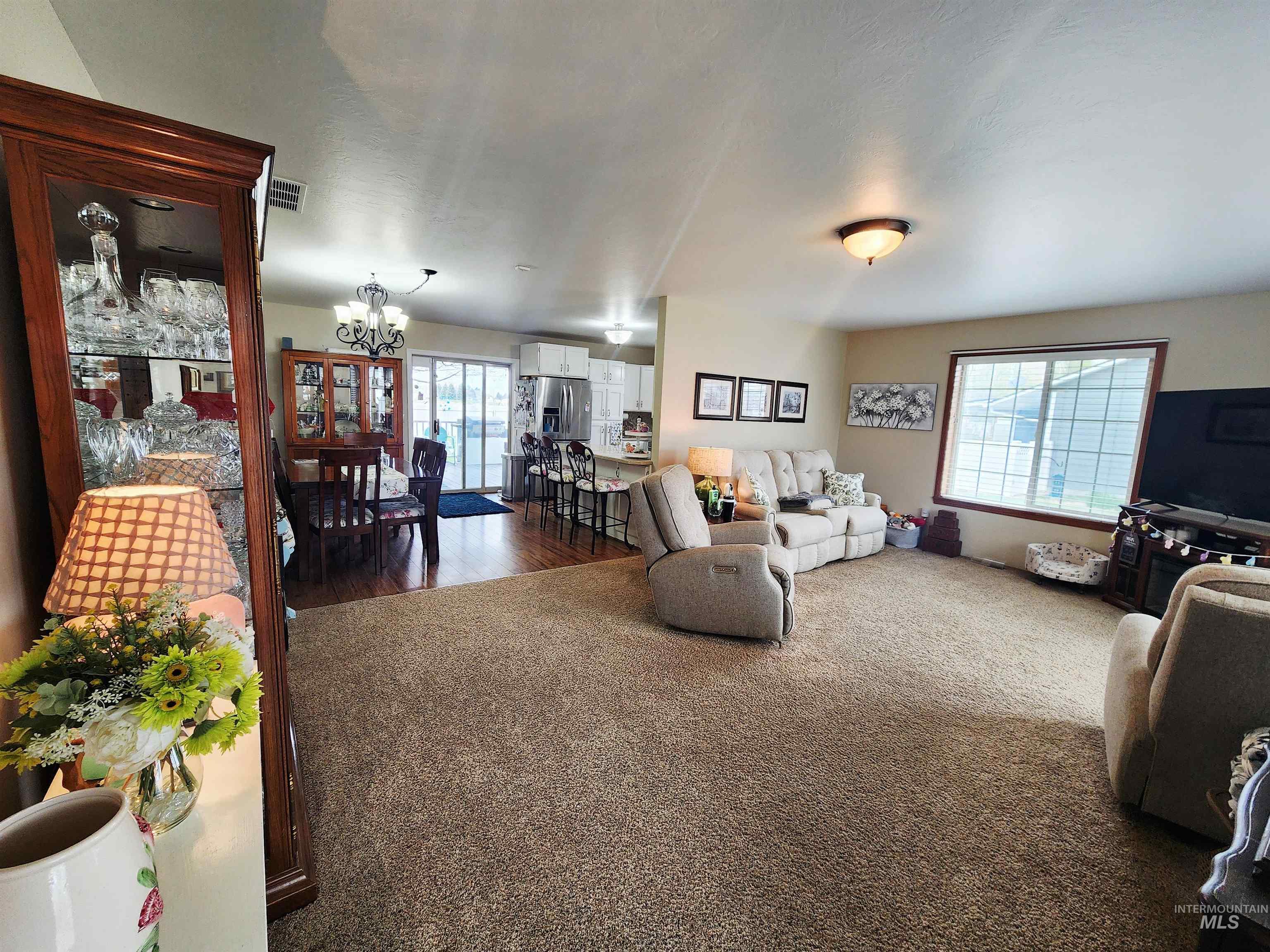 350 N Burton, Burley, Idaho 83318, 3 Bedrooms, 3 Bathrooms, Residential For Sale, Price $445,000, 98982847