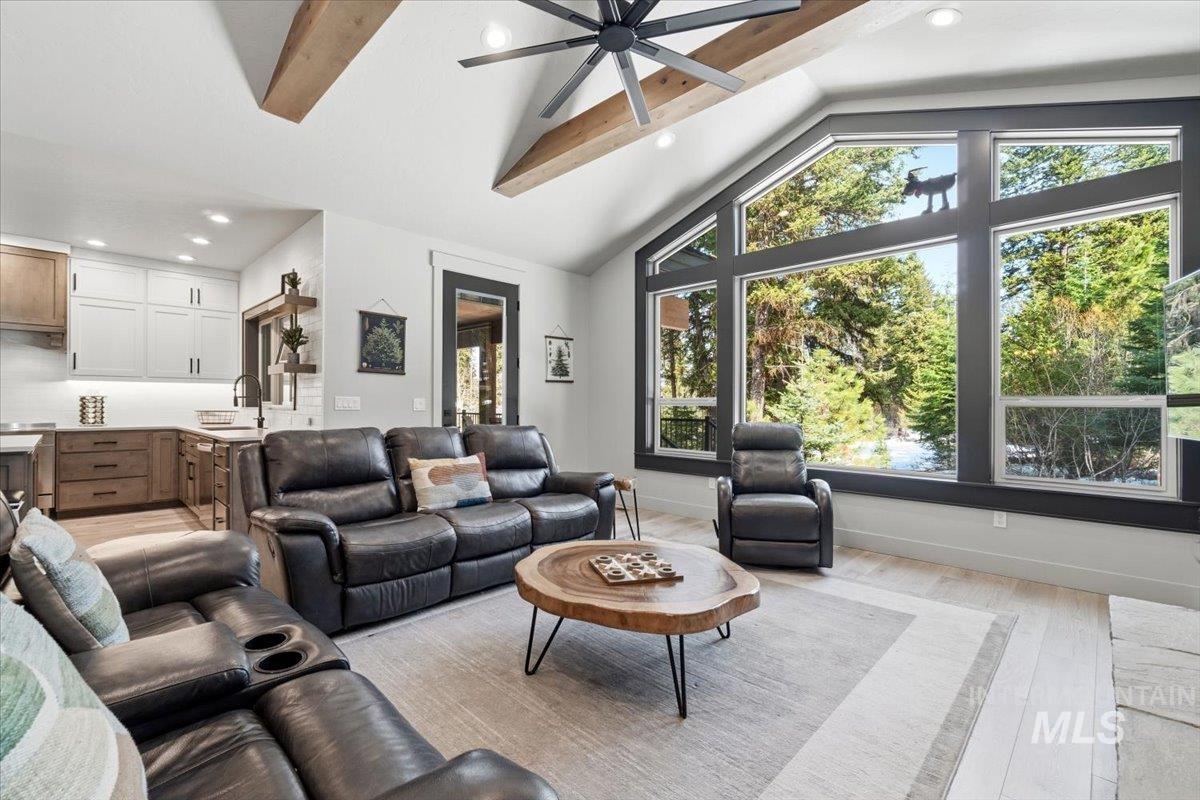 1325 Majestic View Drive, McCall, Idaho 83638, 4 Bedrooms, 2 Bathrooms, Residential For Sale, Price $1,382,500,MLS 98982849