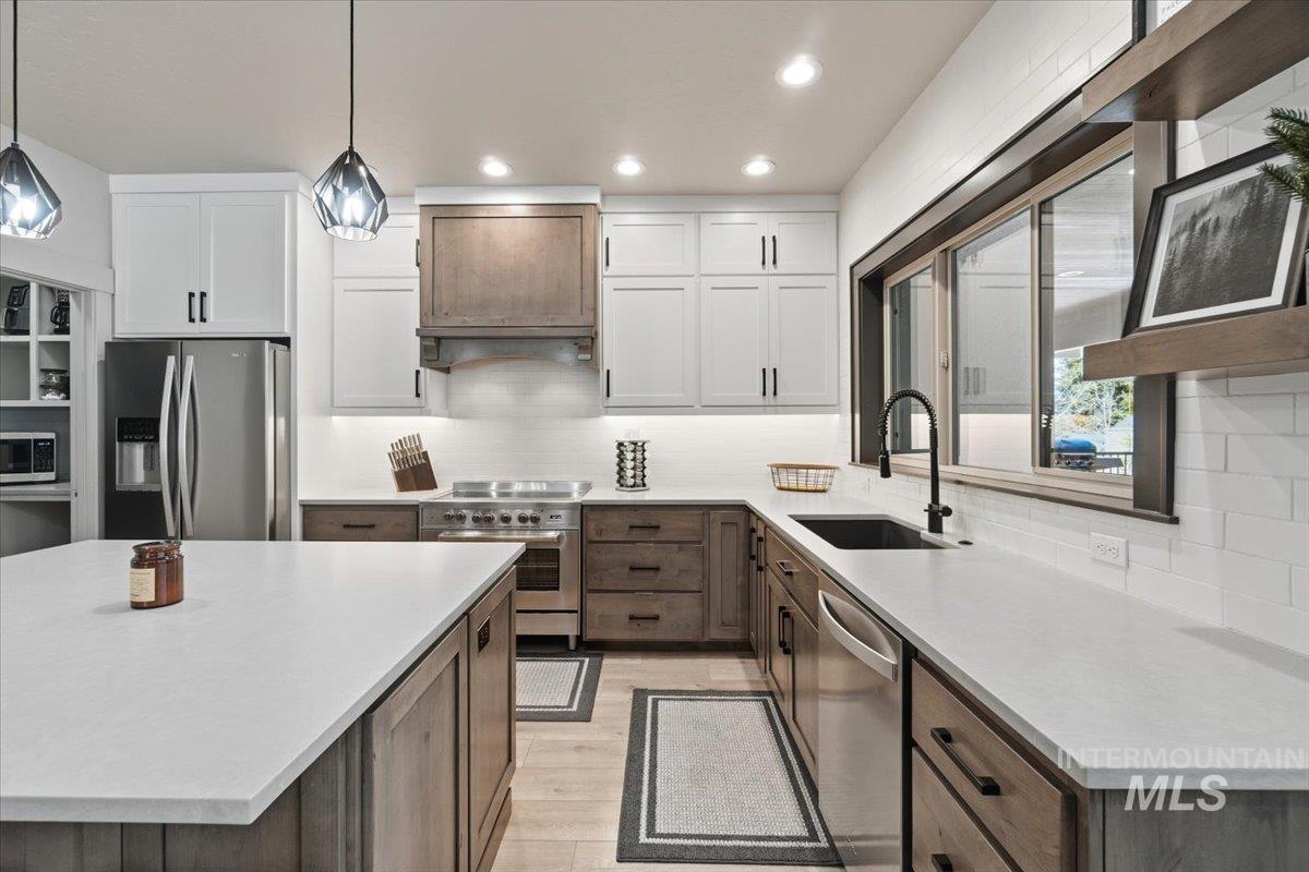 1325 Majestic View Drive, McCall, Idaho 83638, 4 Bedrooms, 2 Bathrooms, Residential For Sale, Price $1,382,500,MLS 98982849