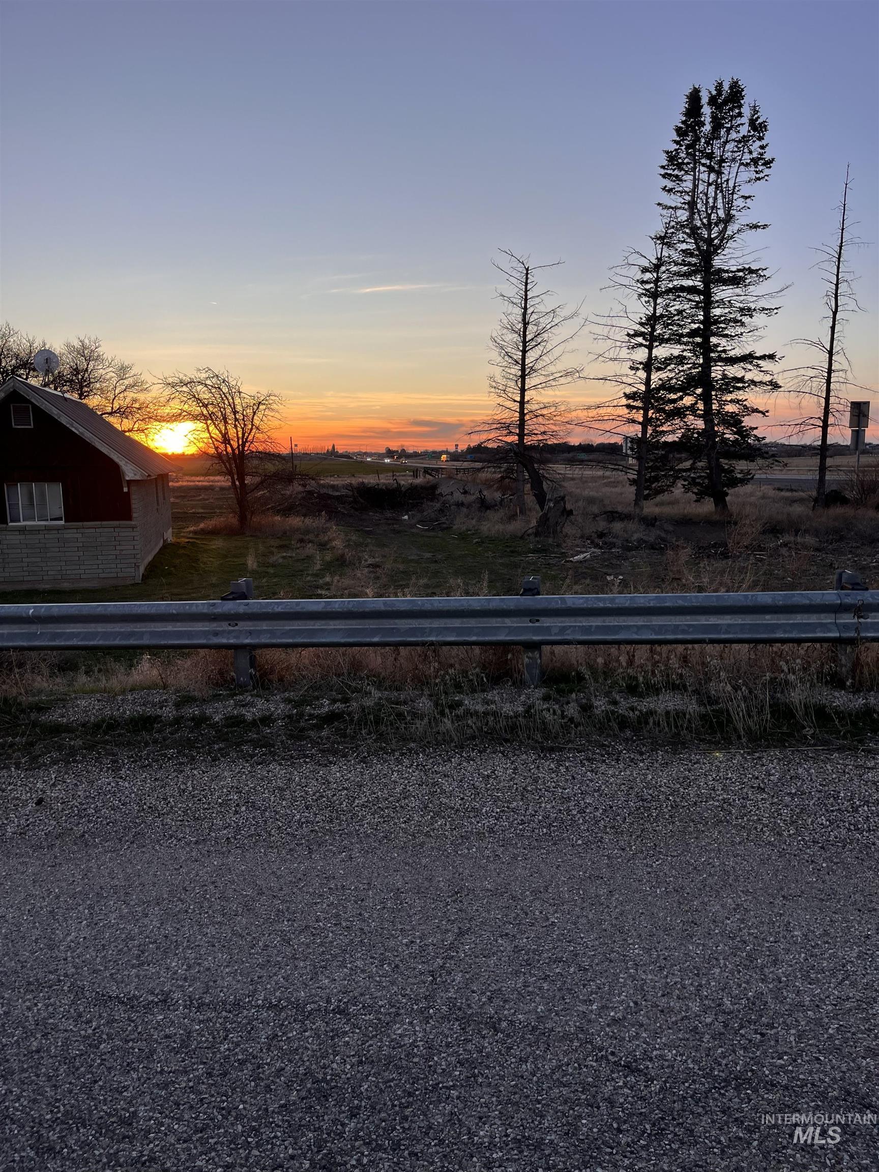 244 N 950 E, Declo, Idaho 83323-5043, 3 Bedrooms, 2 Bathrooms, Residential For Sale, Price $375,000, 98982853