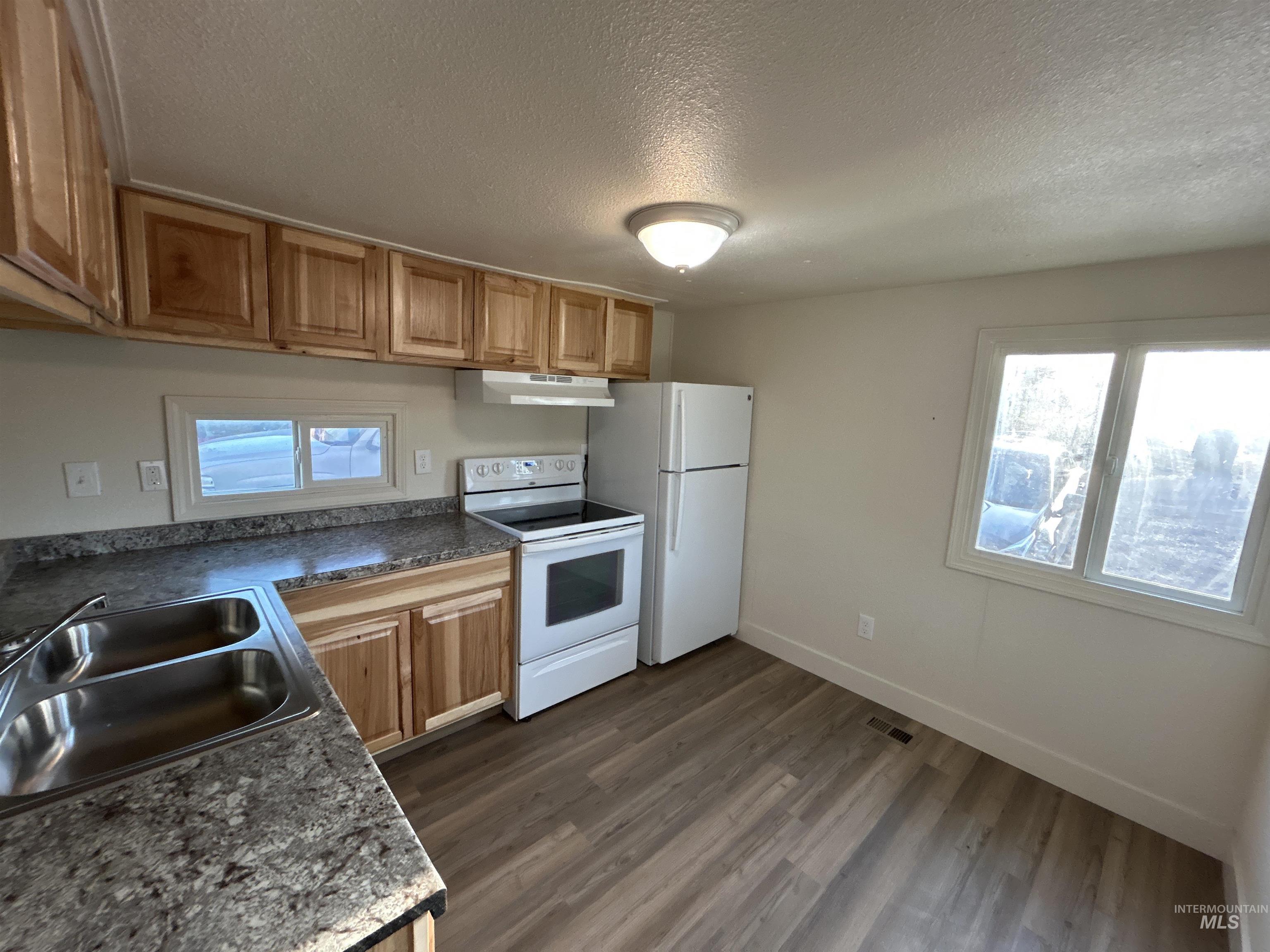 1412 4th St, Asotin, Washington 99402, 2 Bedrooms, 1 Bathroom, Residential For Sale, Price $54,900,MLS 98982854