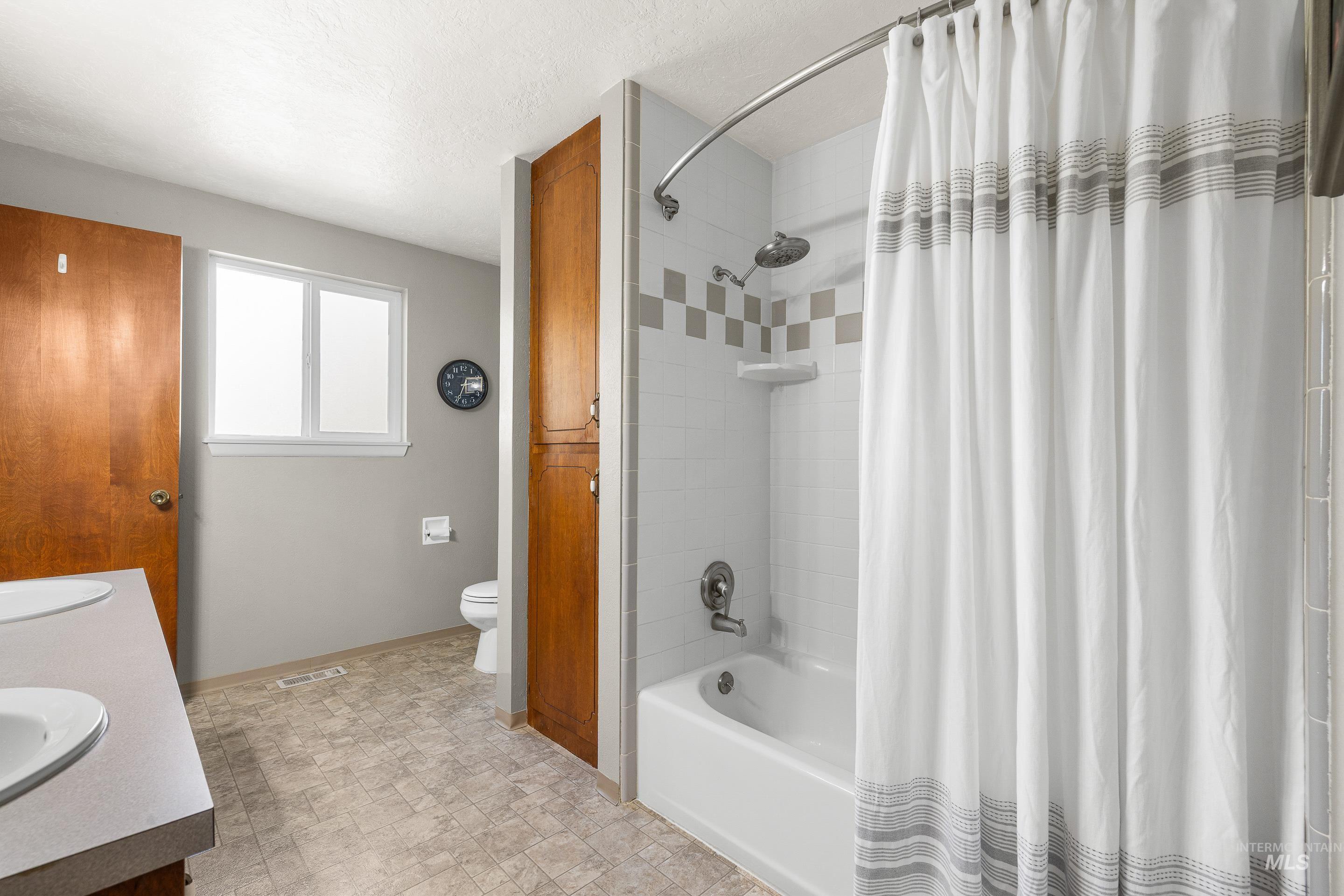 11178 W Hollandale Dr., Boise, Idaho 83709, 4 Bedrooms, 2 Bathrooms, Residential For Sale, Price $649,999,MLS 98982855