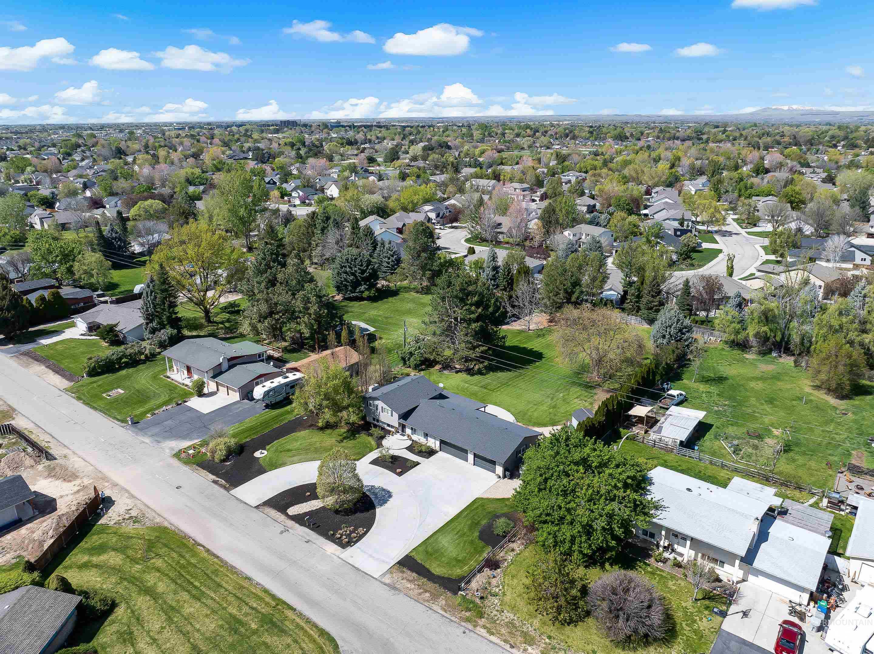 11178 W Hollandale Dr., Boise, Idaho 83709, 4 Bedrooms, 2 Bathrooms, Residential For Sale, Price $649,999,MLS 98982855