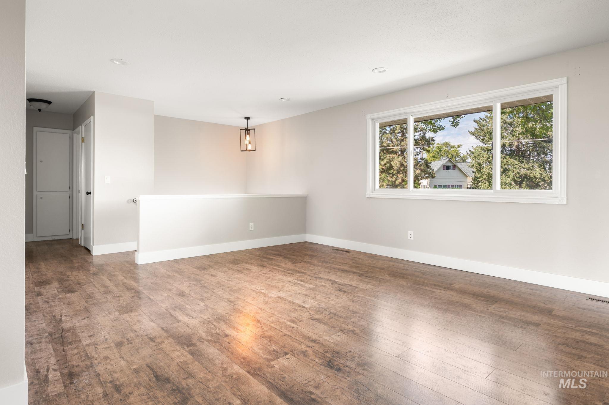 2351 Reservoir Road, Clarkston, Washington 99403, 4 Bedrooms, 2 Bathrooms, Residential For Sale, Price $439,900,MLS 98982857