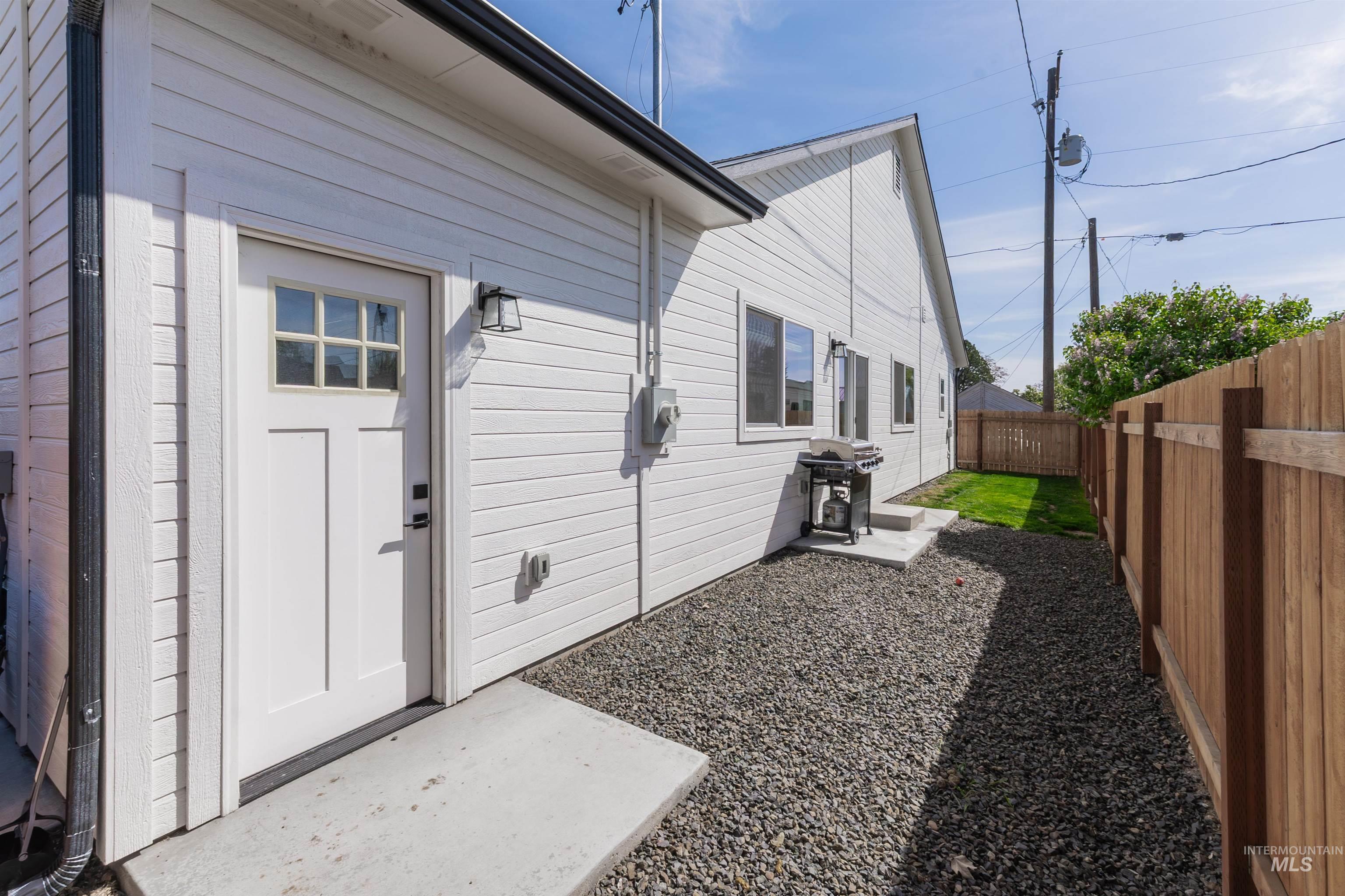 507 E Washington Ave, Nampa, Idaho 83686, 3 Bedrooms, 2 Bathrooms, Residential For Sale, Price $375,000, 98982860