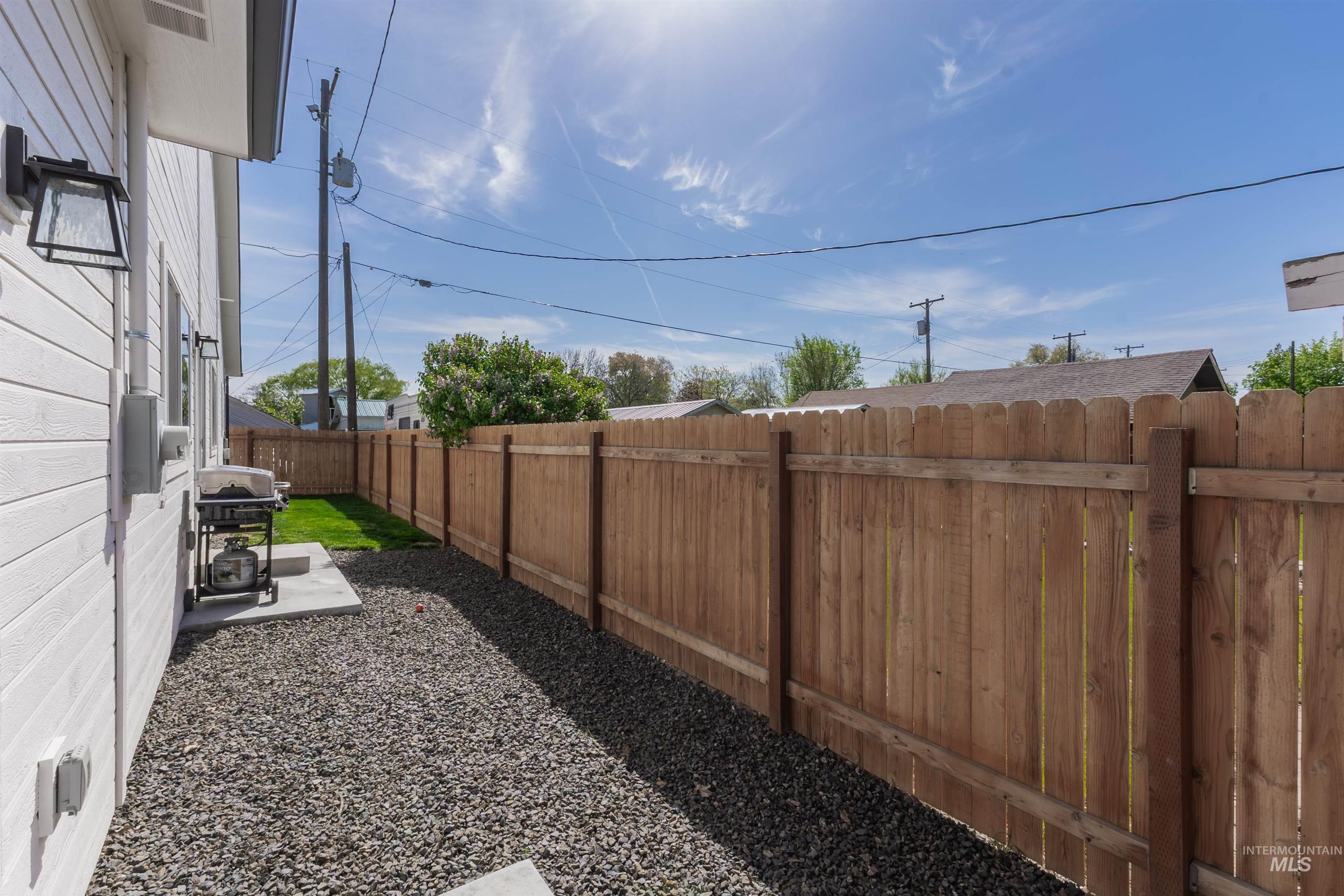 507 E Washington Ave, Nampa, Idaho 83686, 3 Bedrooms, 2 Bathrooms, Residential For Sale, Price $375,000, 98982860