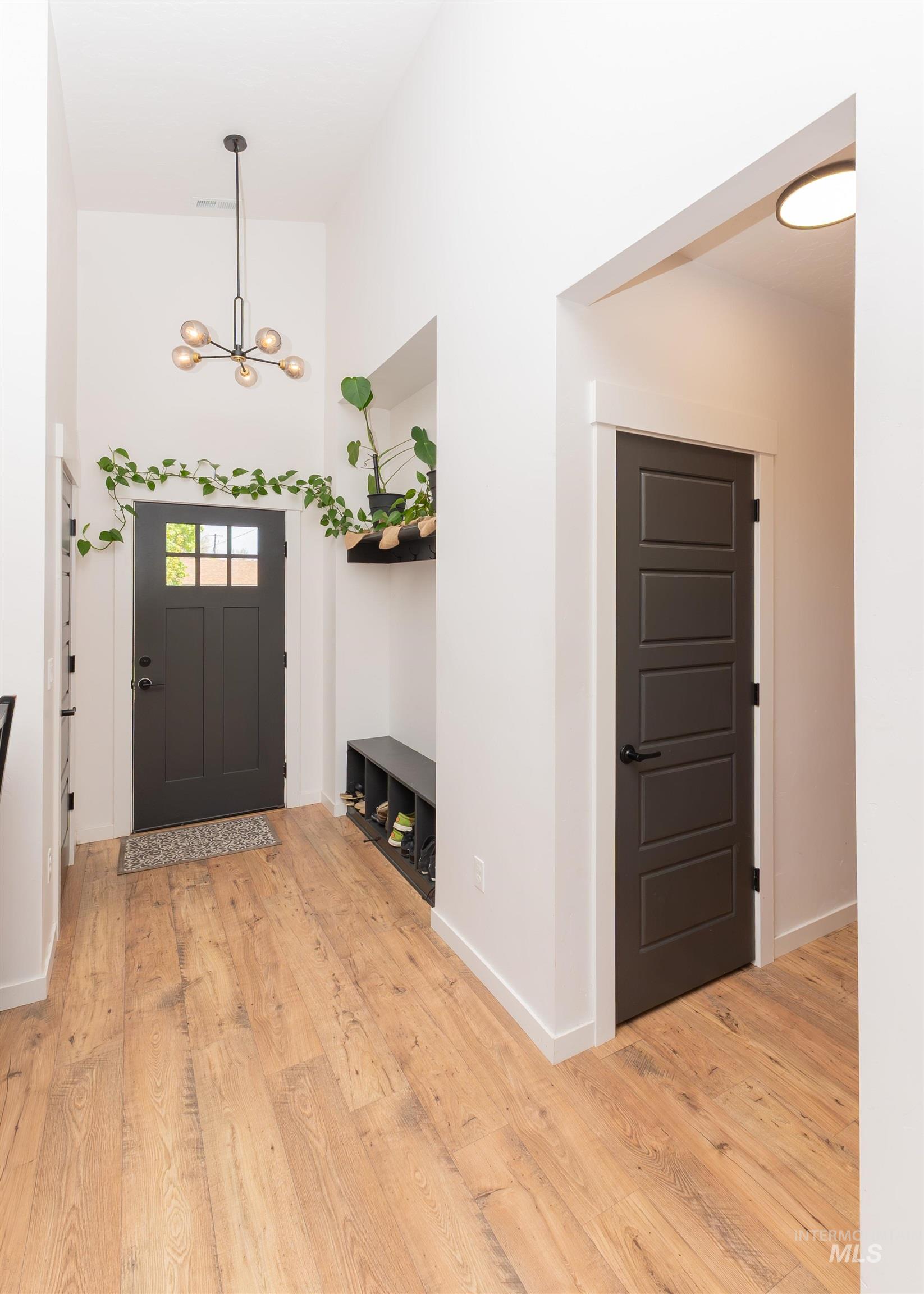 507 E Washington Ave, Nampa, Idaho 83686, 3 Bedrooms, 2 Bathrooms, Residential For Sale, Price $375,000, 98982860