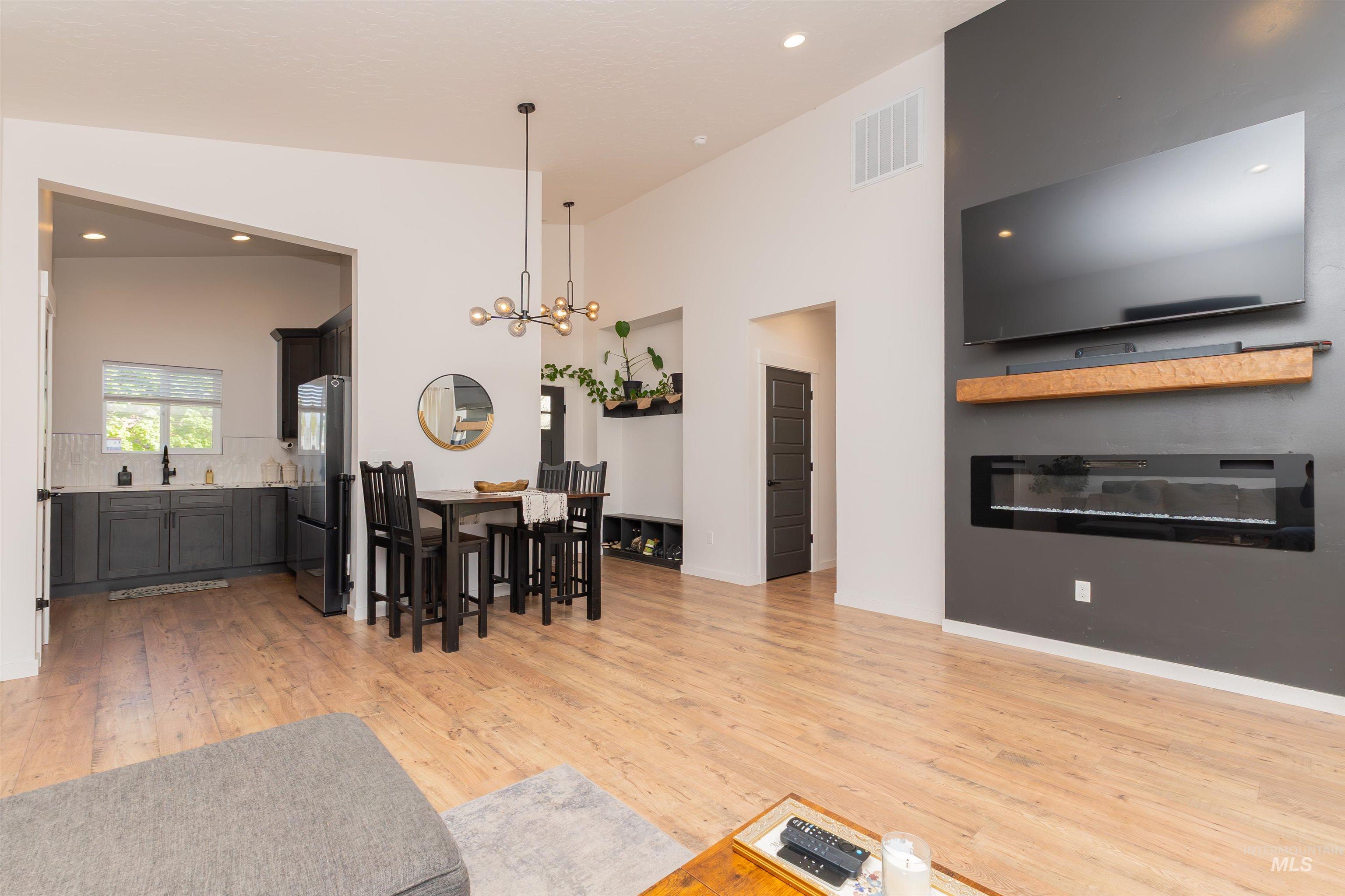 507 E Washington Ave, Nampa, Idaho 83686, 3 Bedrooms, 2 Bathrooms, Residential For Sale, Price $375,000, 98982860