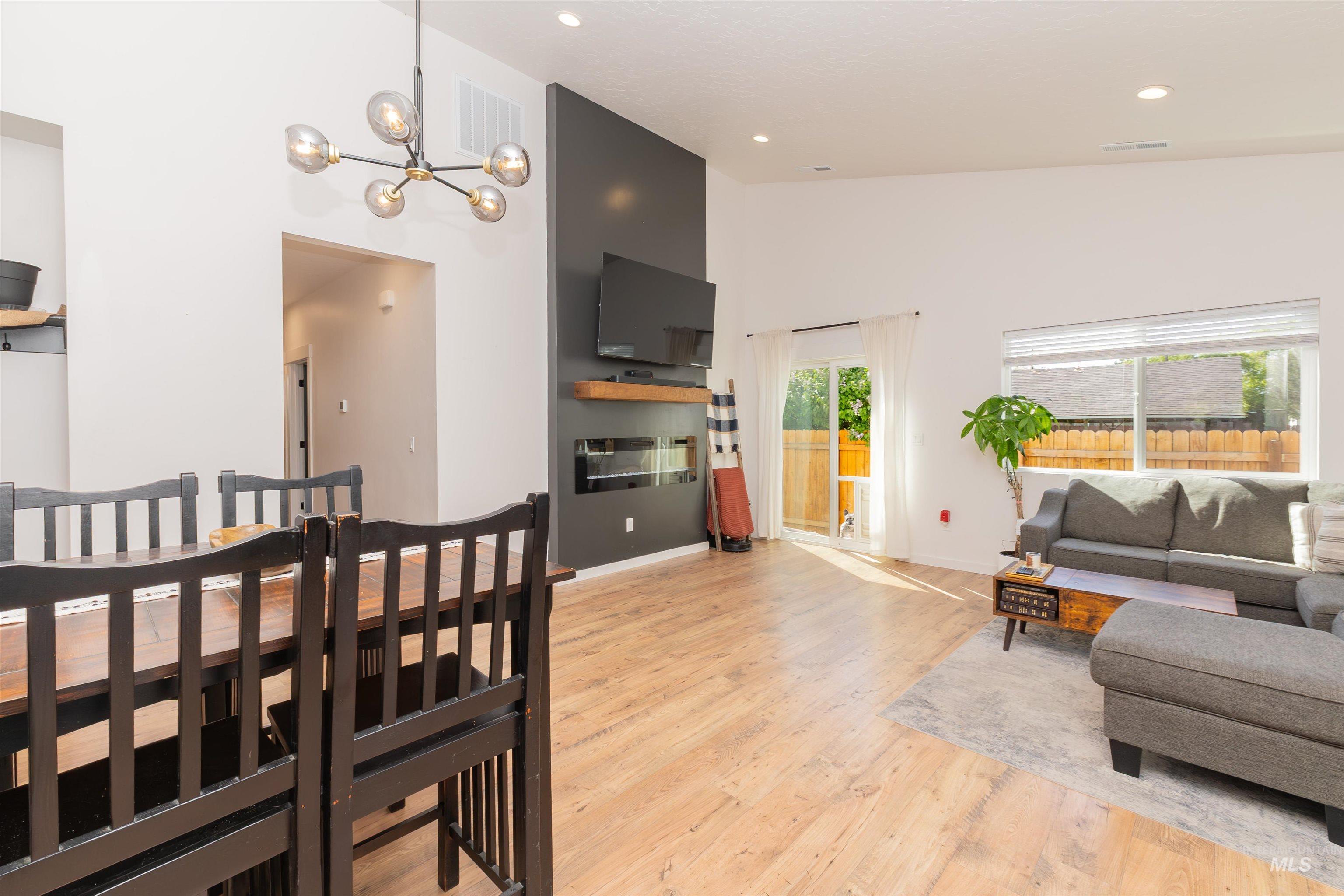 507 E Washington Ave, Nampa, Idaho 83686, 3 Bedrooms, 2 Bathrooms, Residential For Sale, Price $375,000, 98982860