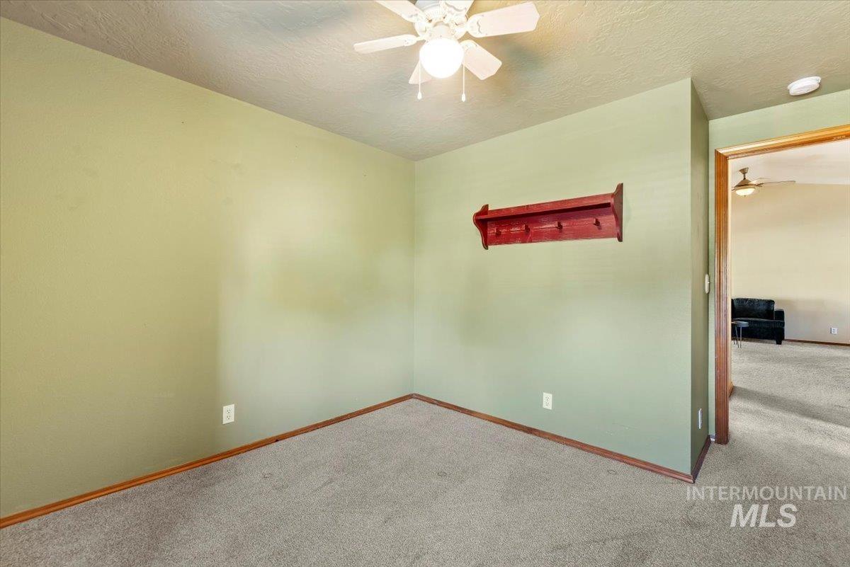 541 W Chrisfield Dr, Meridian, Idaho 83646, 3 Bedrooms, 2 Bathrooms, Residential For Sale, Price $400,000,MLS 98982861