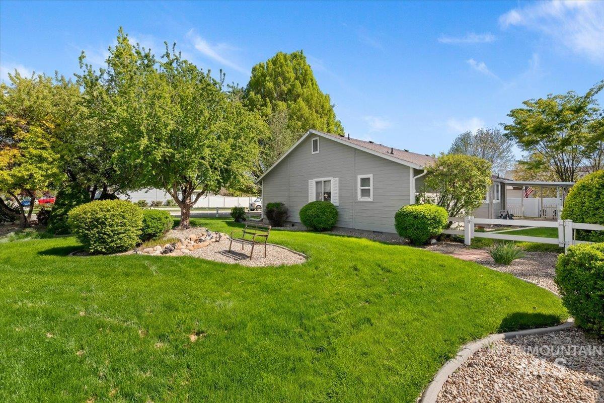 541 W Chrisfield Dr, Meridian, Idaho 83646, 3 Bedrooms, 2 Bathrooms, Residential For Sale, Price $400,000,MLS 98982861