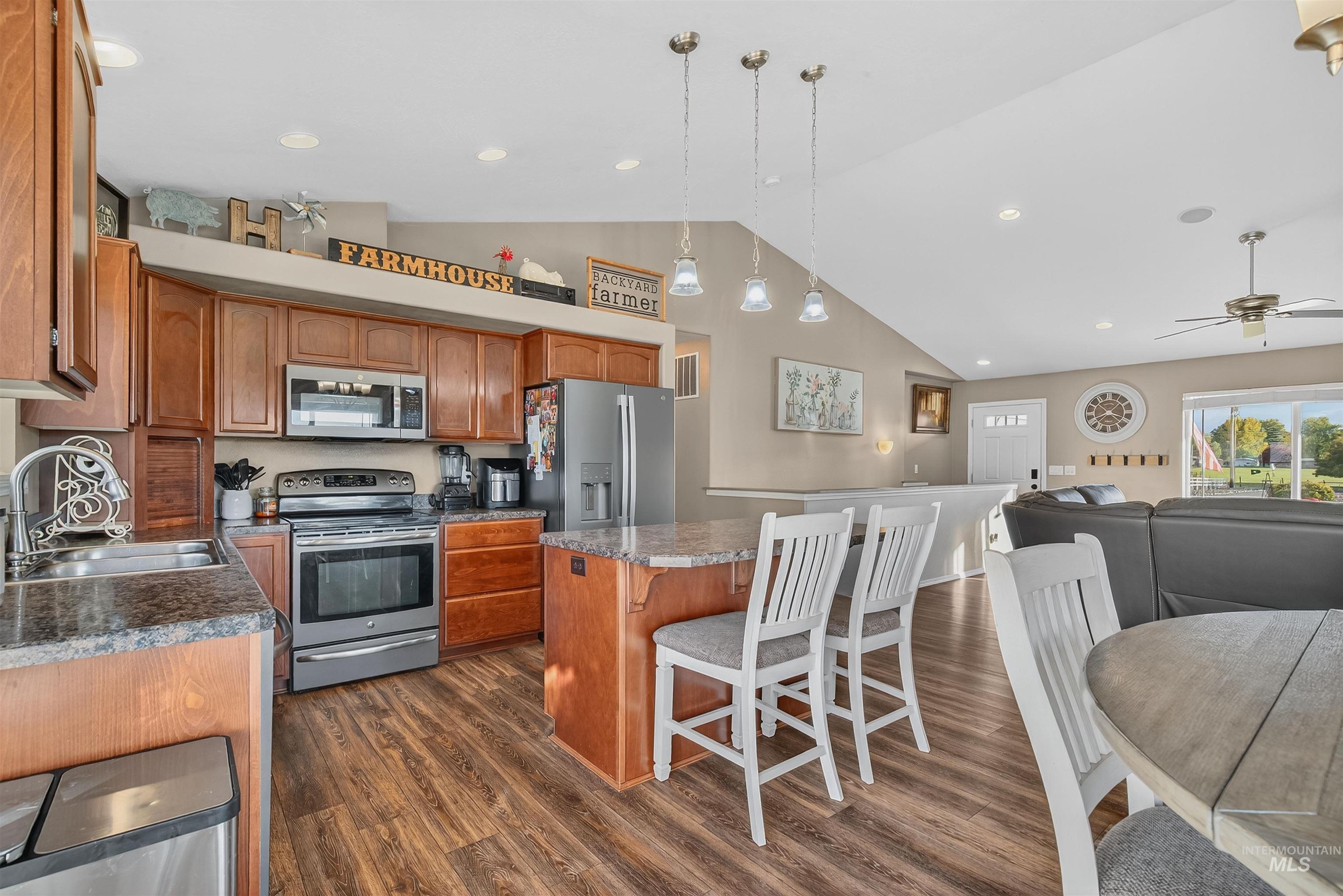 1827 Grelle Ave, Lewiston, Idaho 83501, 4 Bedrooms, 3 Bathrooms, Residential For Sale, Price $925,000, 98982862