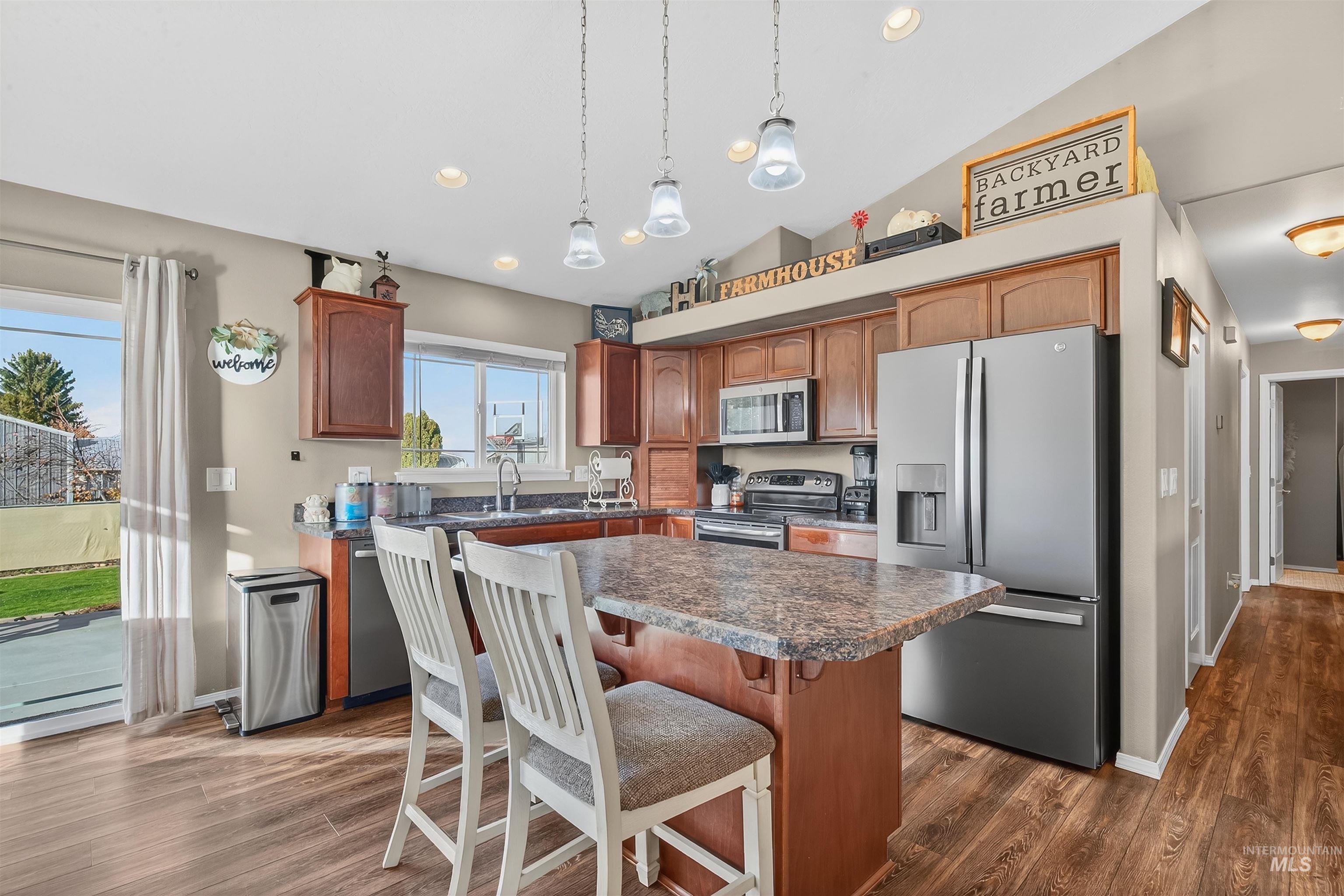 1827 Grelle Ave, Lewiston, Idaho 83501, 4 Bedrooms, 3 Bathrooms, Residential For Sale, Price $925,000, 98982862