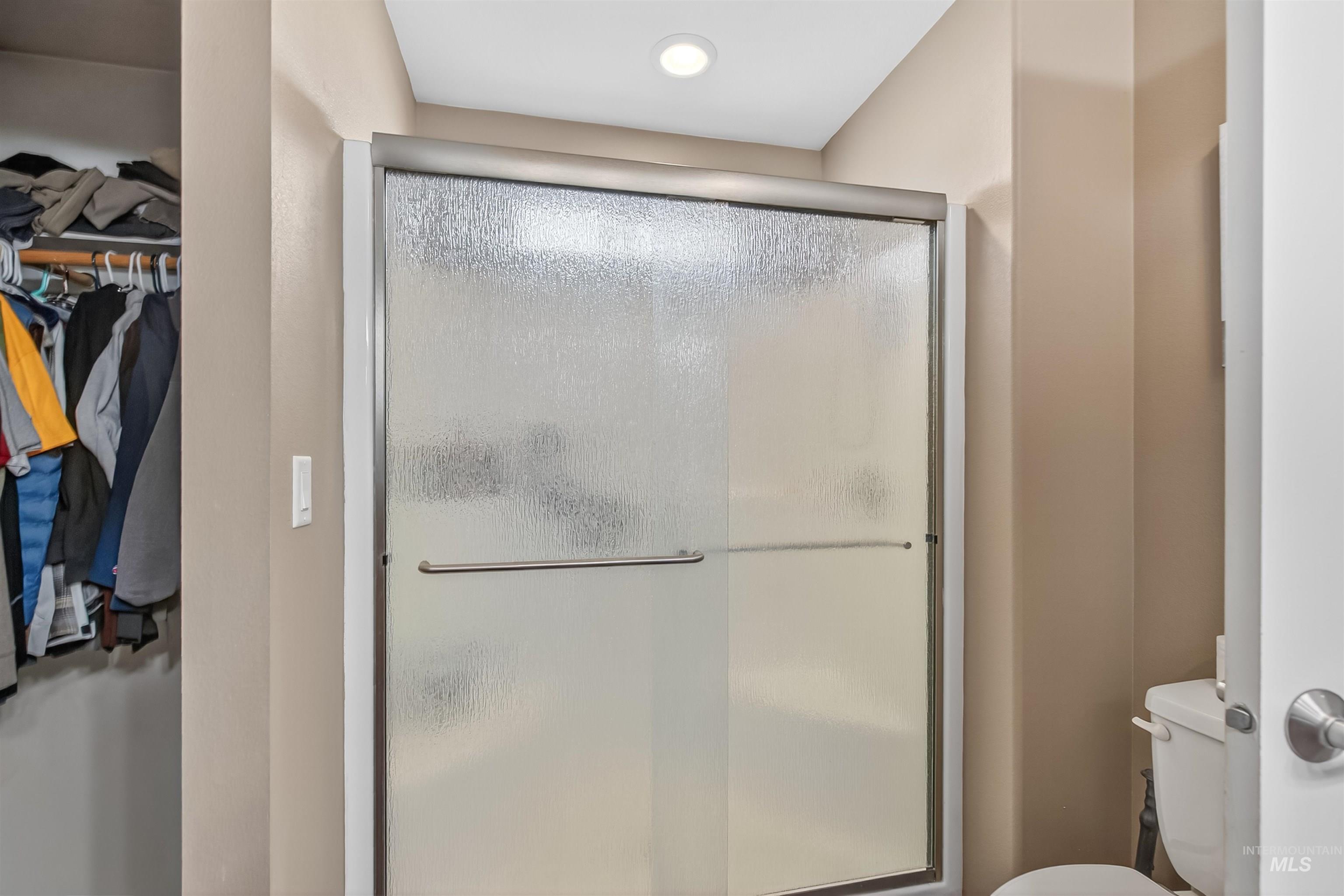 1827 Grelle Ave, Lewiston, Idaho 83501, 4 Bedrooms, 3 Bathrooms, Residential For Sale, Price $925,000, 98982862