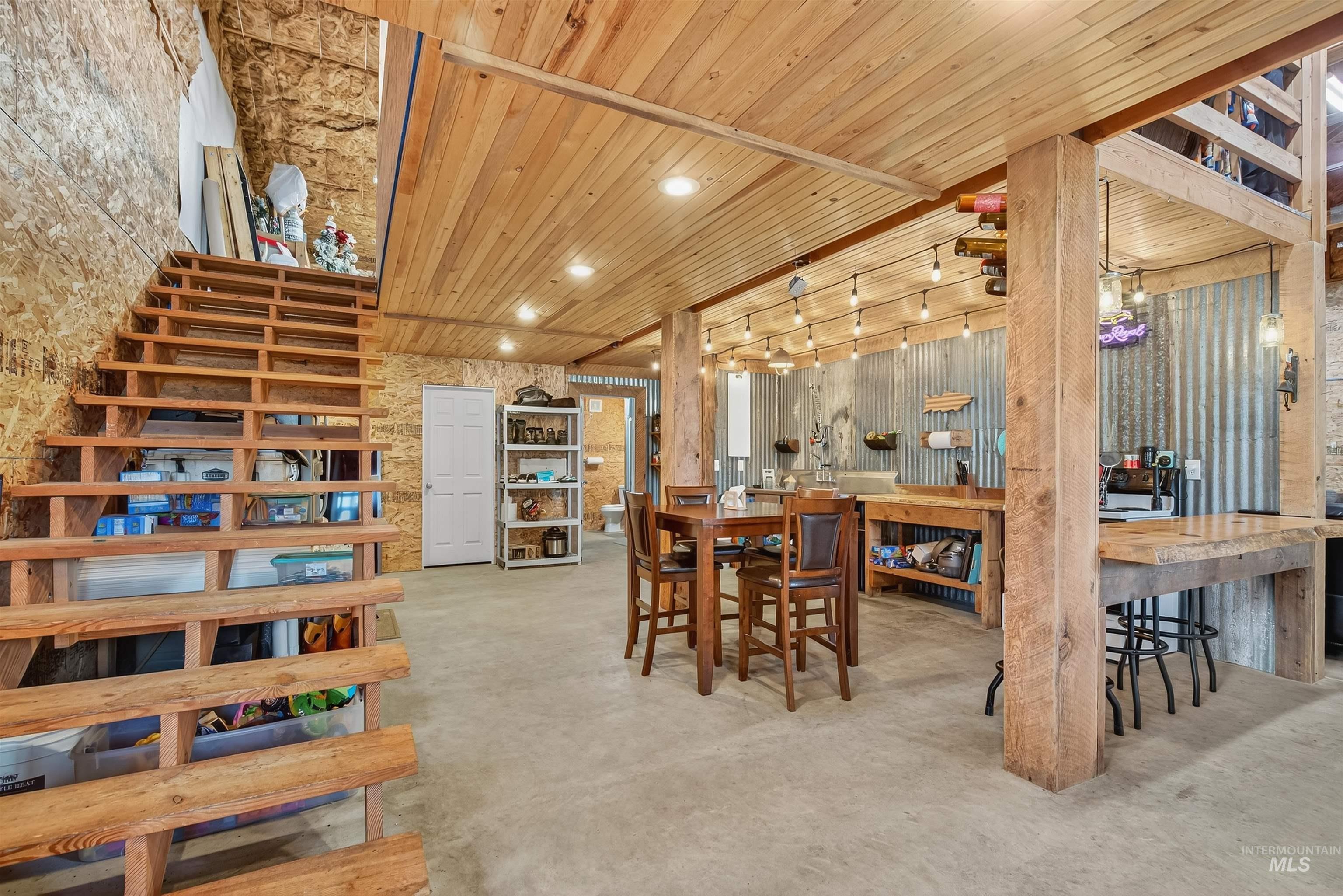 1827 Grelle Ave, Lewiston, Idaho 83501, 4 Bedrooms, 3 Bathrooms, Residential For Sale, Price $925,000, 98982862