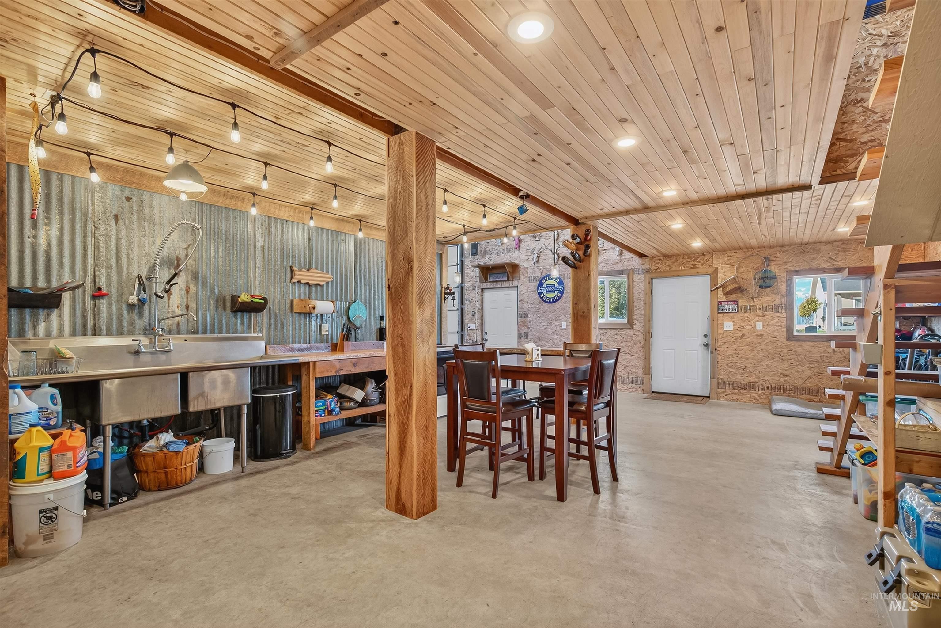 1827 Grelle Ave, Lewiston, Idaho 83501, 4 Bedrooms, 3 Bathrooms, Residential For Sale, Price $925,000, 98982862