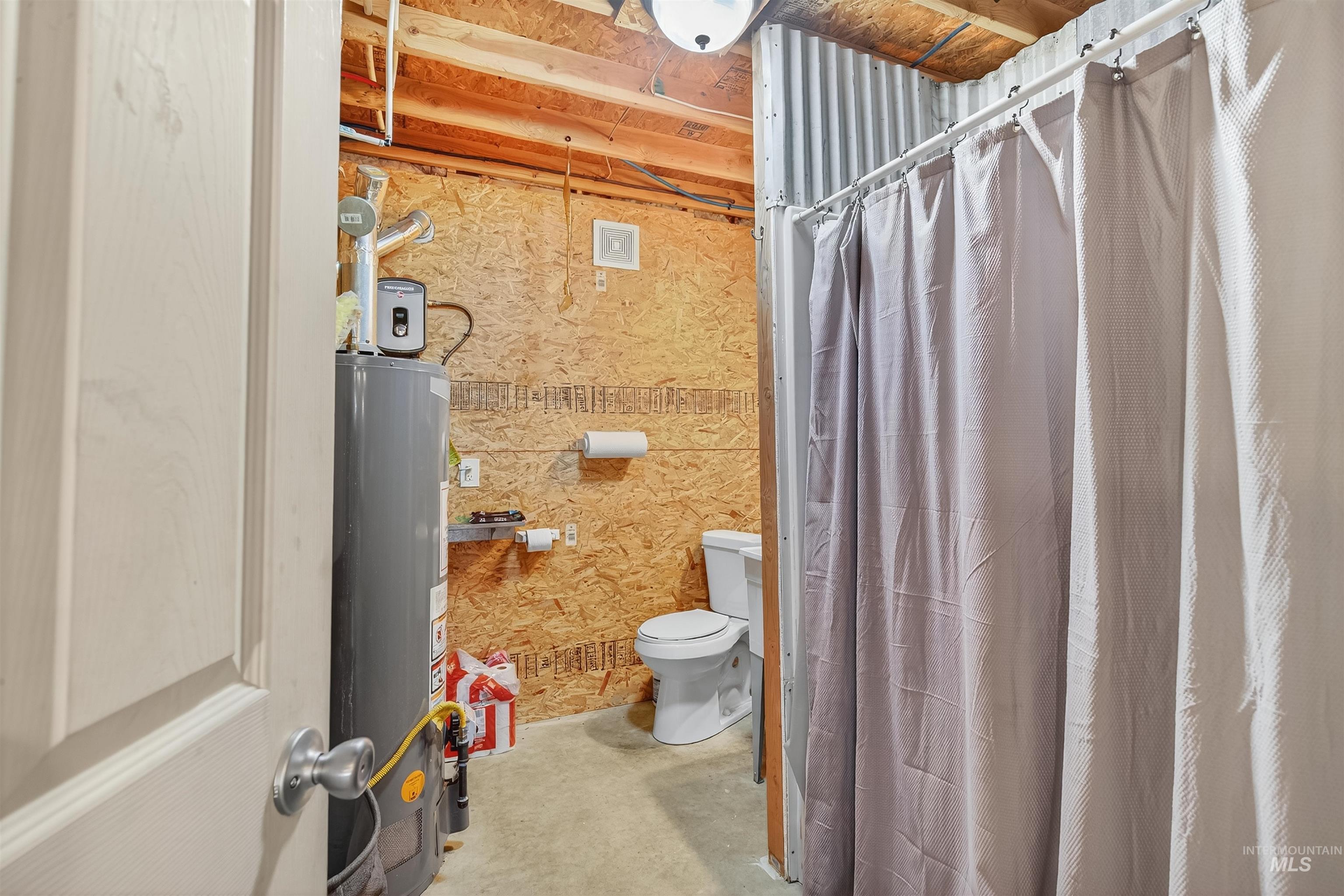 1827 Grelle Ave, Lewiston, Idaho 83501, 4 Bedrooms, 3 Bathrooms, Residential For Sale, Price $925,000, 98982862