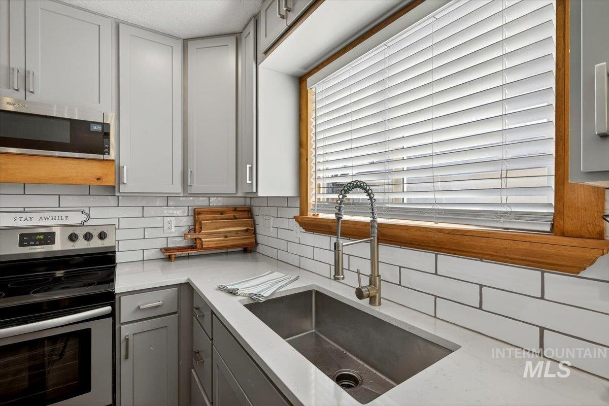 11919 W Crested Butte Ct., Nampa, Idaho 83651, 3 Bedrooms, 2.5 Bathrooms, Residential For Sale, Price $409,900,MLS 98982863