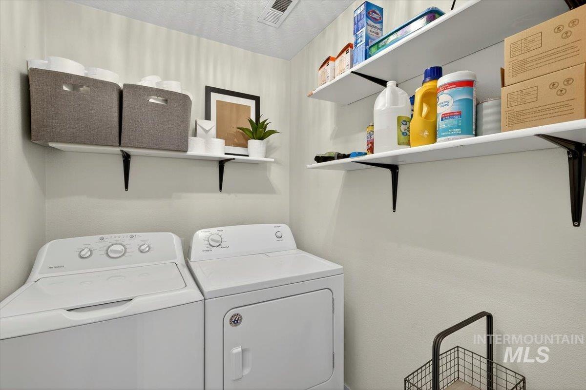 11919 W Crested Butte Ct., Nampa, Idaho 83651, 3 Bedrooms, 2.5 Bathrooms, Residential For Sale, Price $409,900,MLS 98982863