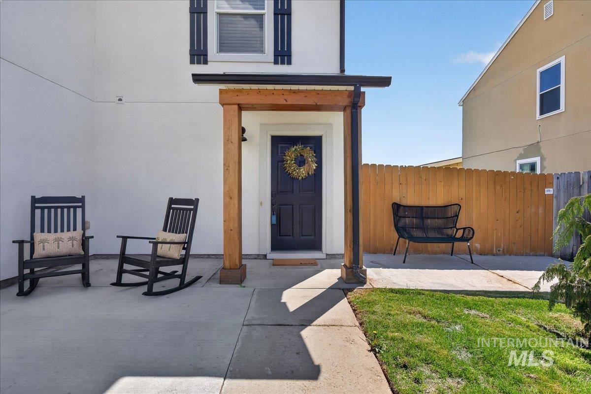 11919 W Crested Butte Ct., Nampa, Idaho 83651, 3 Bedrooms, 2.5 Bathrooms, Residential For Sale, Price $409,900,MLS 98982863