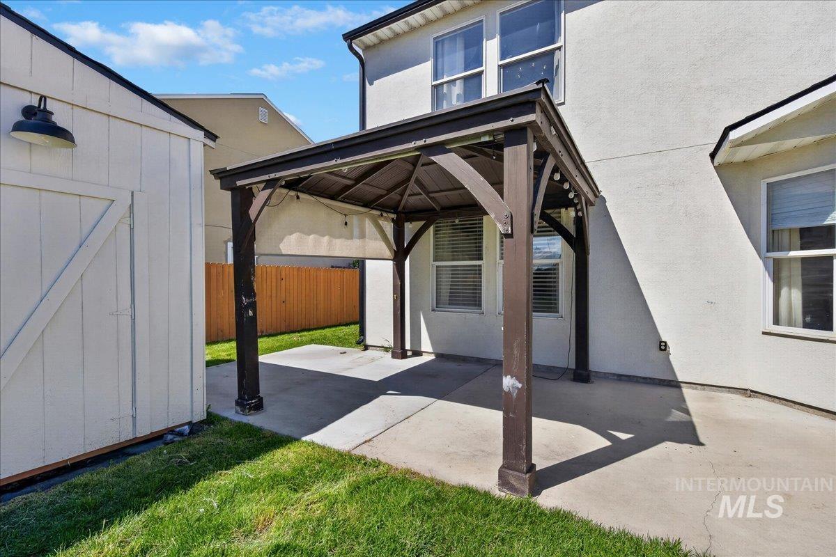11919 W Crested Butte Ct., Nampa, Idaho 83651, 3 Bedrooms, 2.5 Bathrooms, Residential For Sale, Price $409,900,MLS 98982863