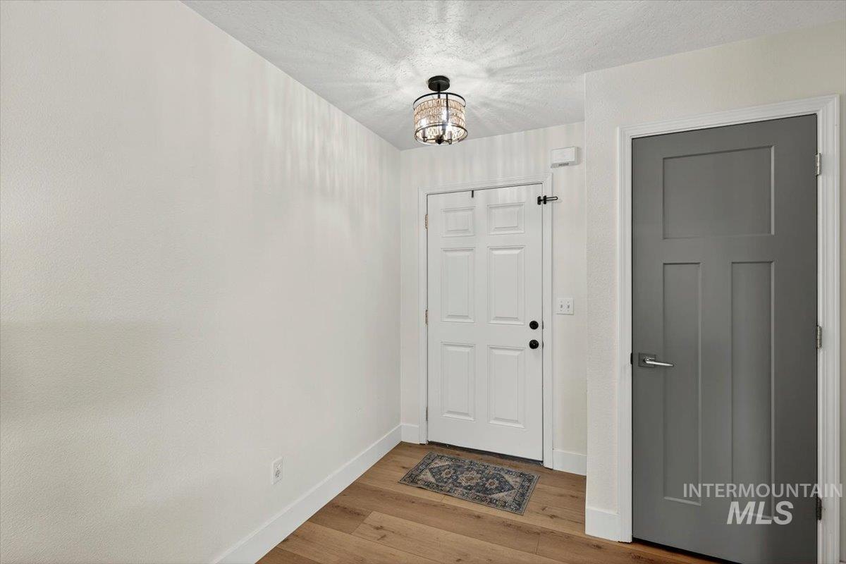 11919 W Crested Butte Ct., Nampa, Idaho 83651, 3 Bedrooms, 2.5 Bathrooms, Residential For Sale, Price $409,900,MLS 98982863