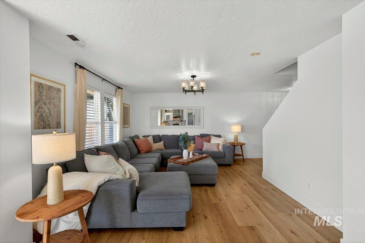 11919 W Crested Butte Ct., Nampa, Idaho 83651, 3 Bedrooms, 2.5 Bathrooms, Residential For Sale, Price $409,900,MLS 98982863