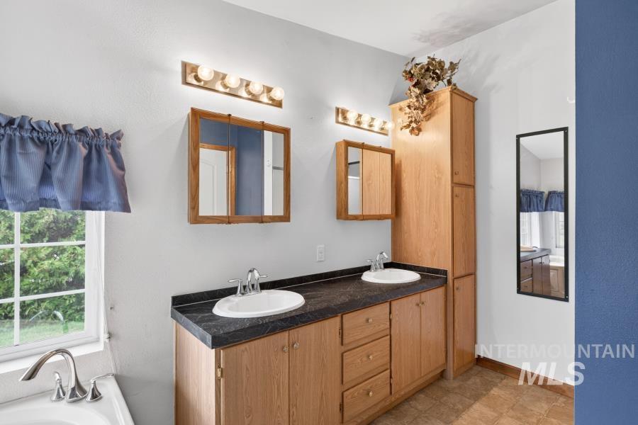 1796 Highway 99, Troy, Idaho 83871, 3 Bedrooms, 2 Bathrooms, Residential For Sale, Price $549,900,MLS 98982864