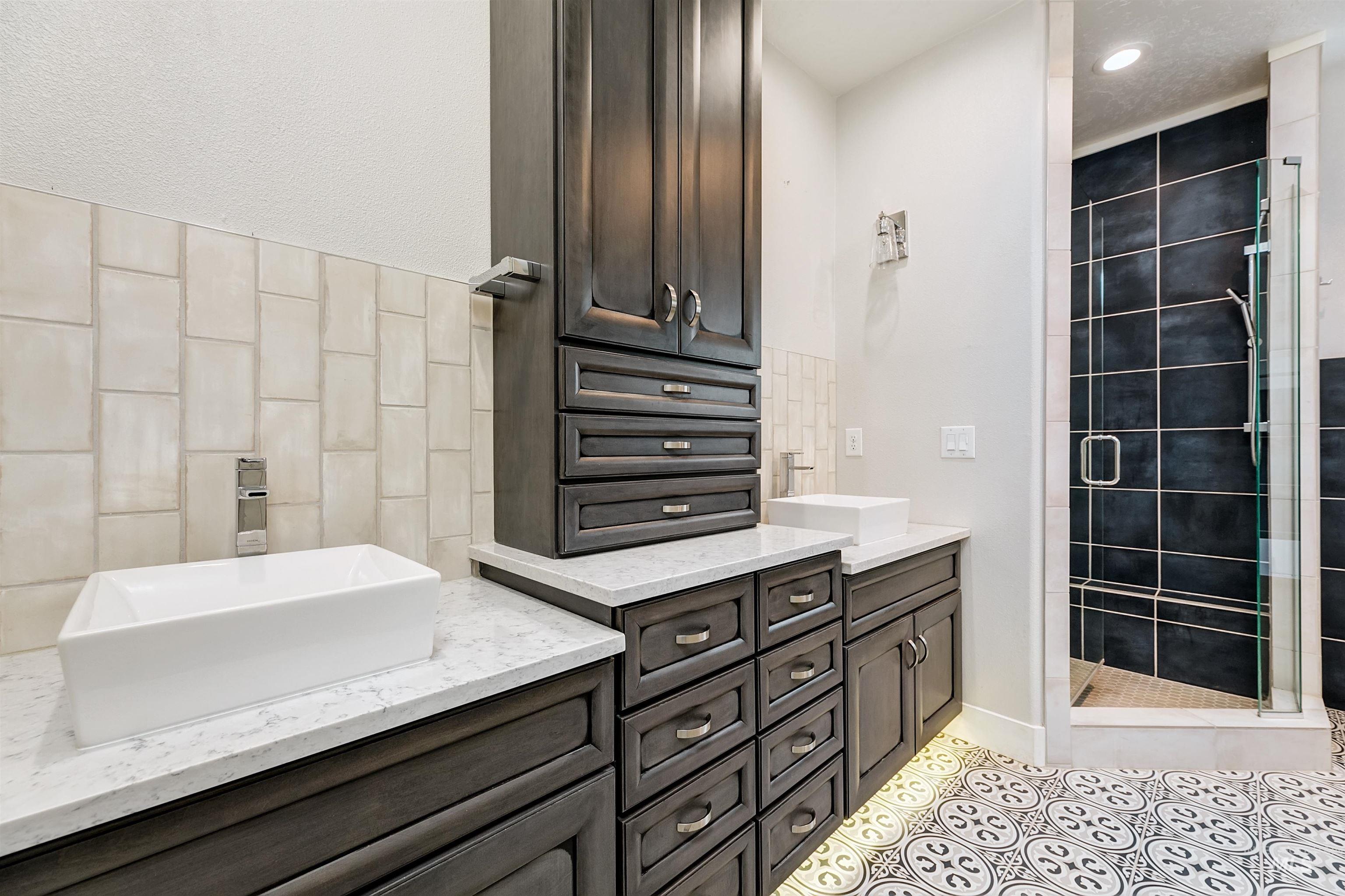 2150 N Hickory Way, Meridian, Idaho 83646, 4 Bedrooms, 2.5 Bathrooms, Residential For Sale, Price $649,900, 98982865