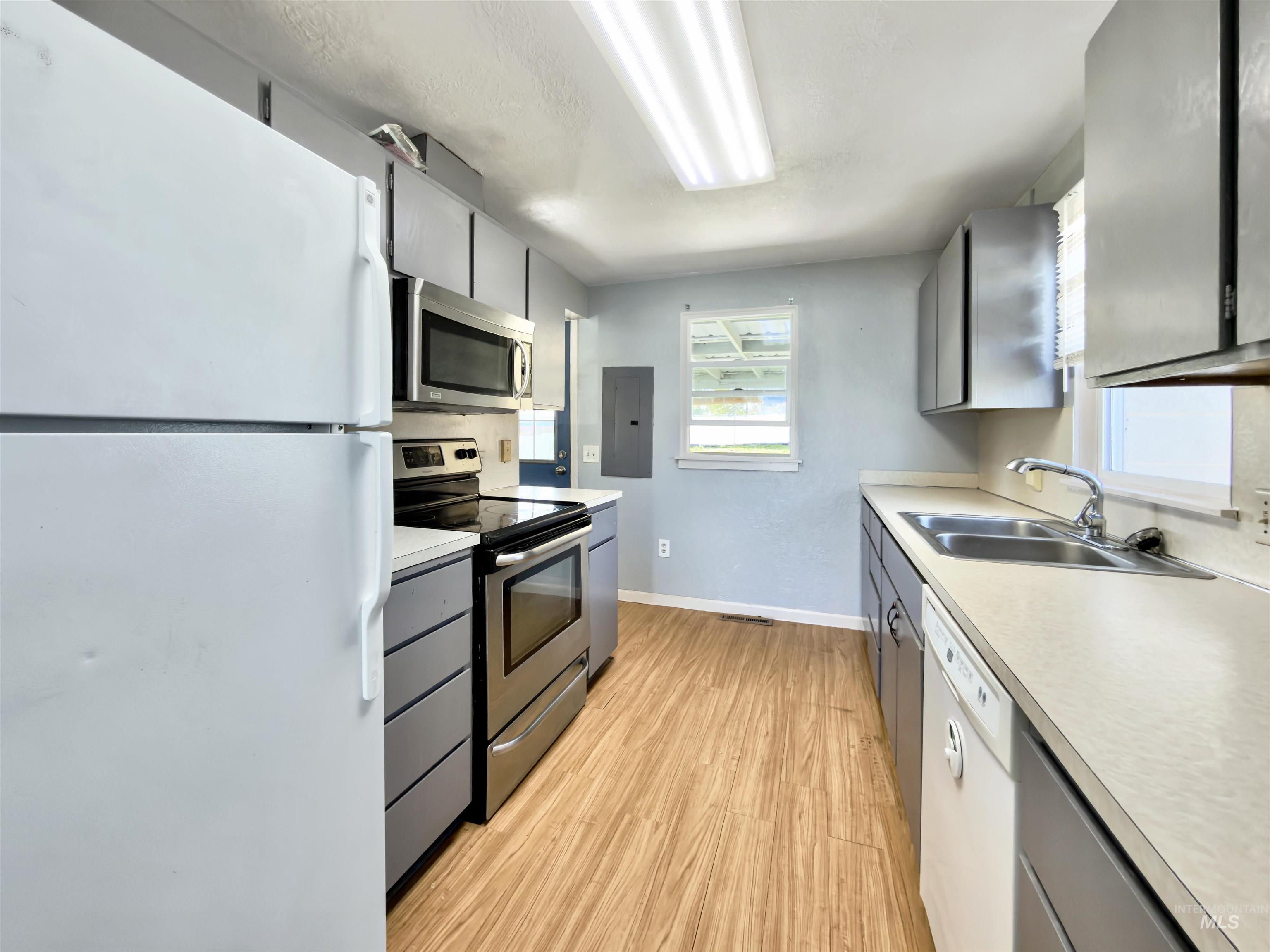 1504 7th St, Clarkston, Washington 99403, 4 Bedrooms, 2 Bathrooms, Residential For Sale, Price $329,000, 98982868