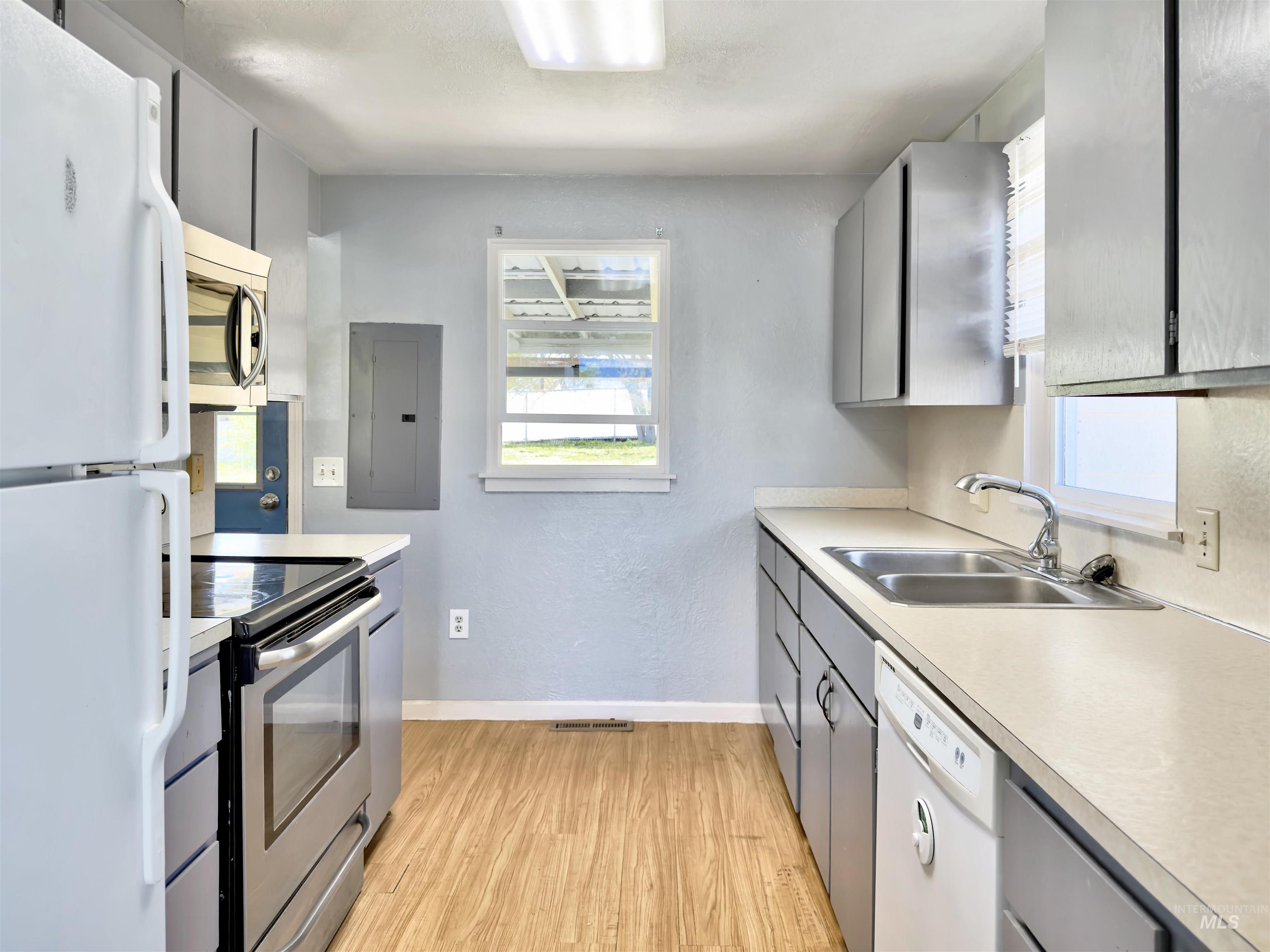 1504 7th St, Clarkston, Washington 99403, 4 Bedrooms, 2 Bathrooms, Residential For Sale, Price $329,000, 98982868