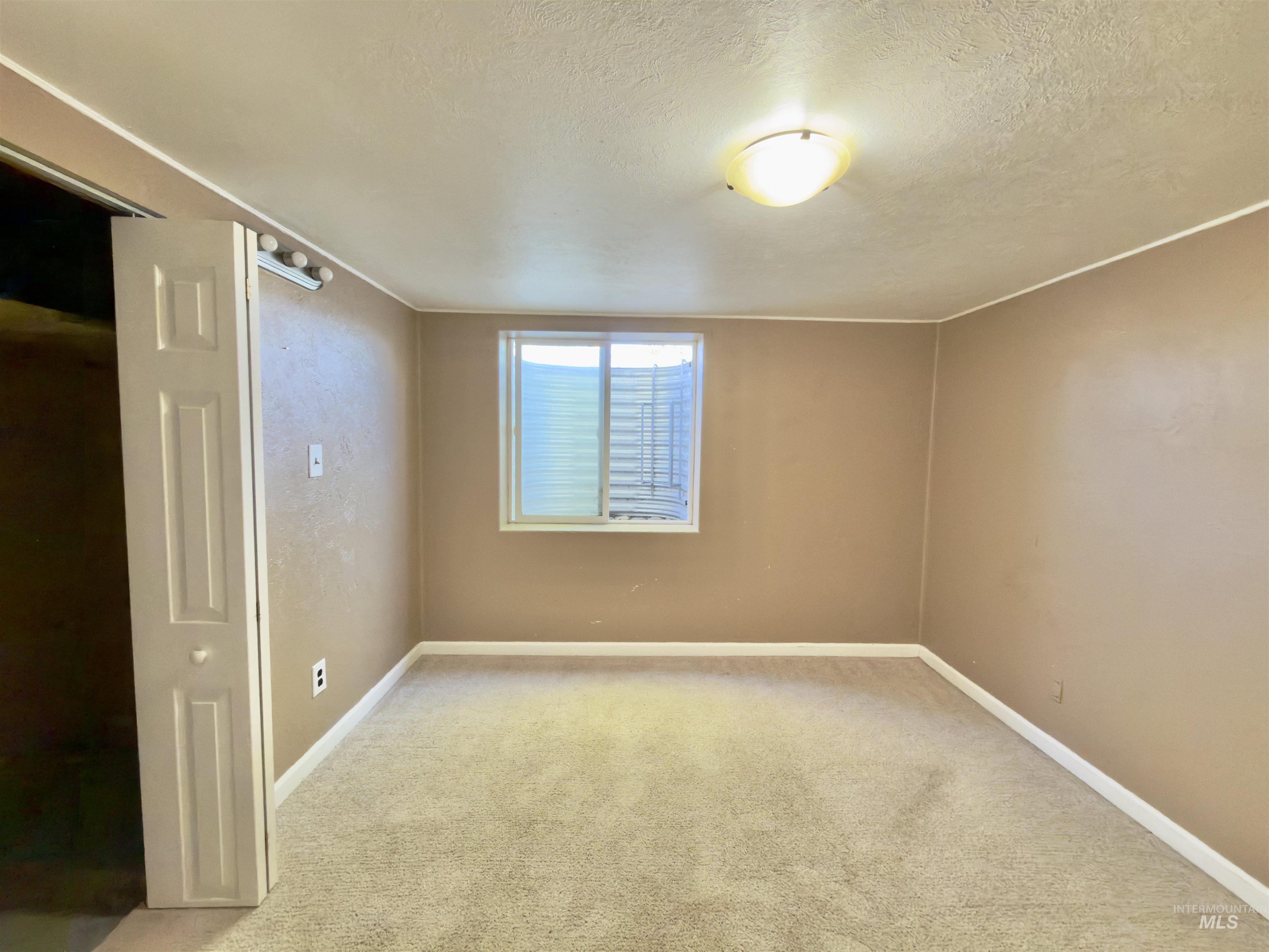 1504 7th St, Clarkston, Washington 99403, 4 Bedrooms, 2 Bathrooms, Residential For Sale, Price $329,000, 98982868