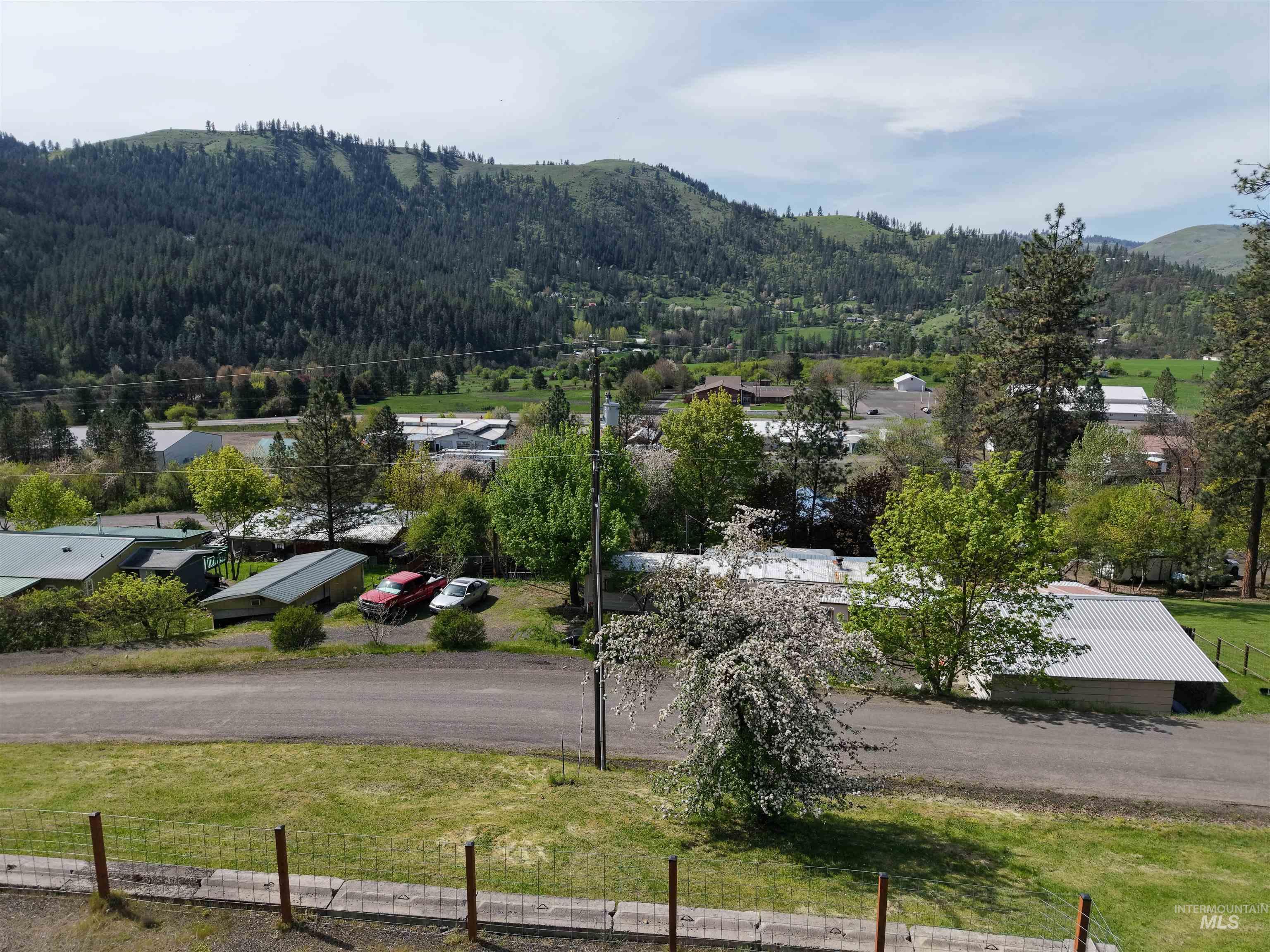 138 View Road, Kamiah, Idaho 83536, 2 Bedrooms, 1 Bathroom, Residential For Sale, Price $219,000, 98982869