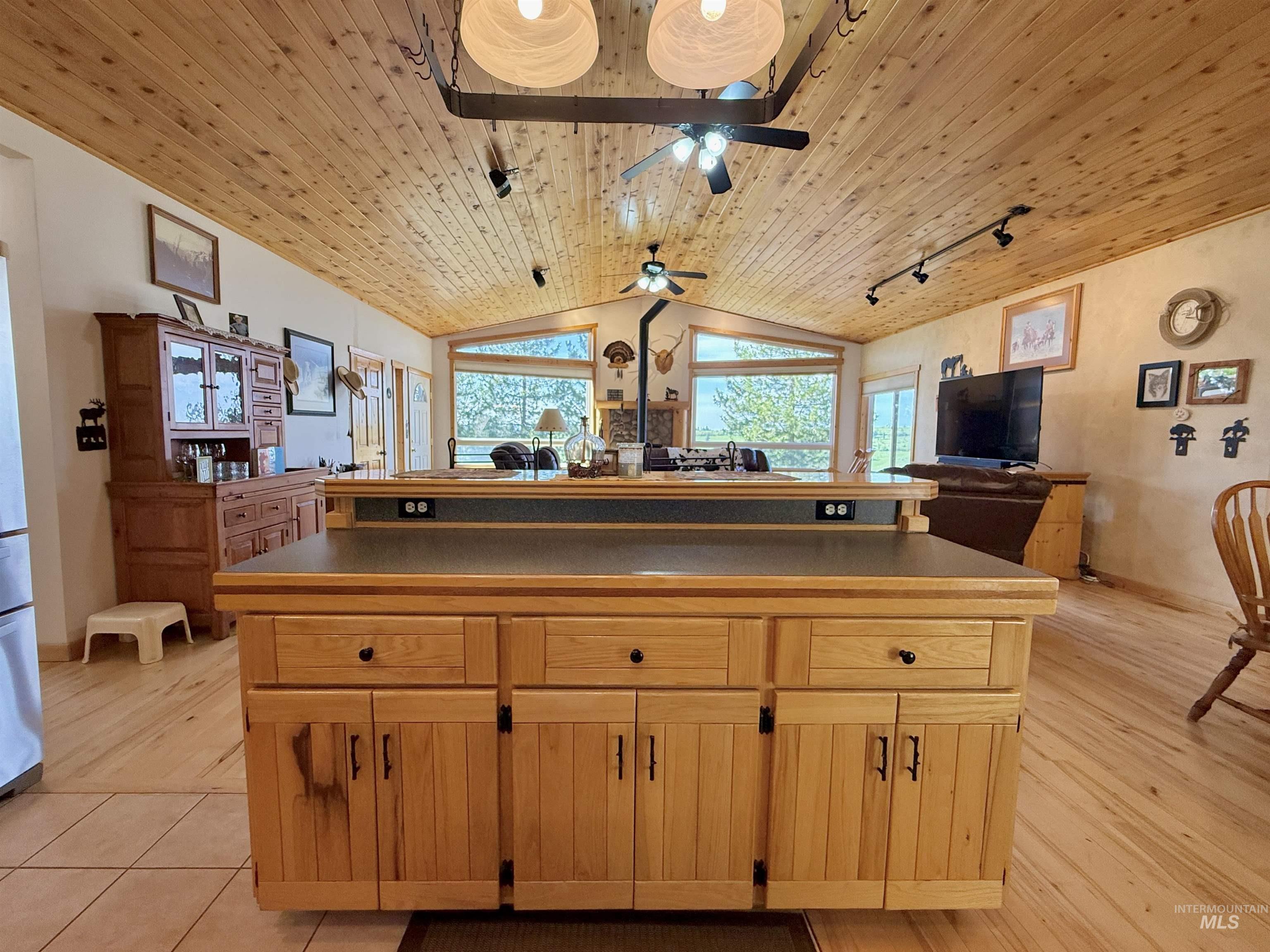 263 Sill Creek Rd., Clearwater, Idaho 83552, 3 Bedrooms, 2 Bathrooms, Residential For Sale, Price $815,000, 98982870