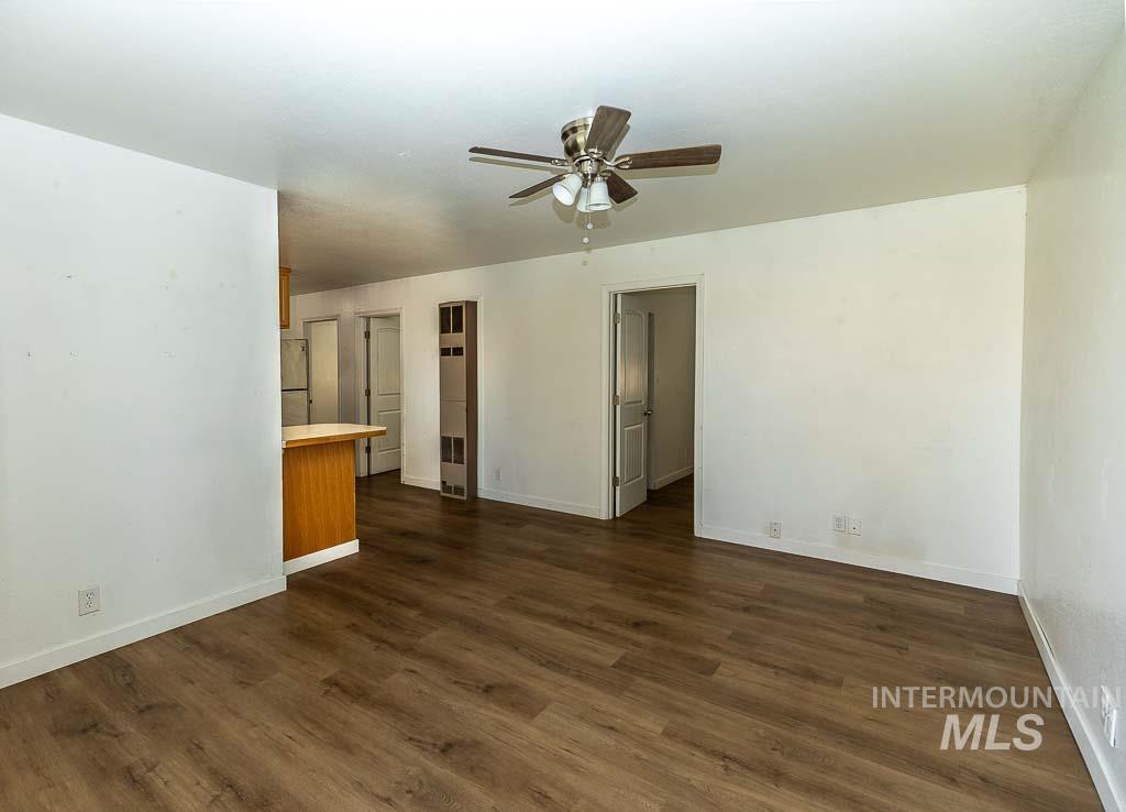 210/212 E 12Th St, Emmett, Idaho 83617, 3 Bedrooms, 1 Bathroom, Residential Income For Sale, Price $449,000, 98982871