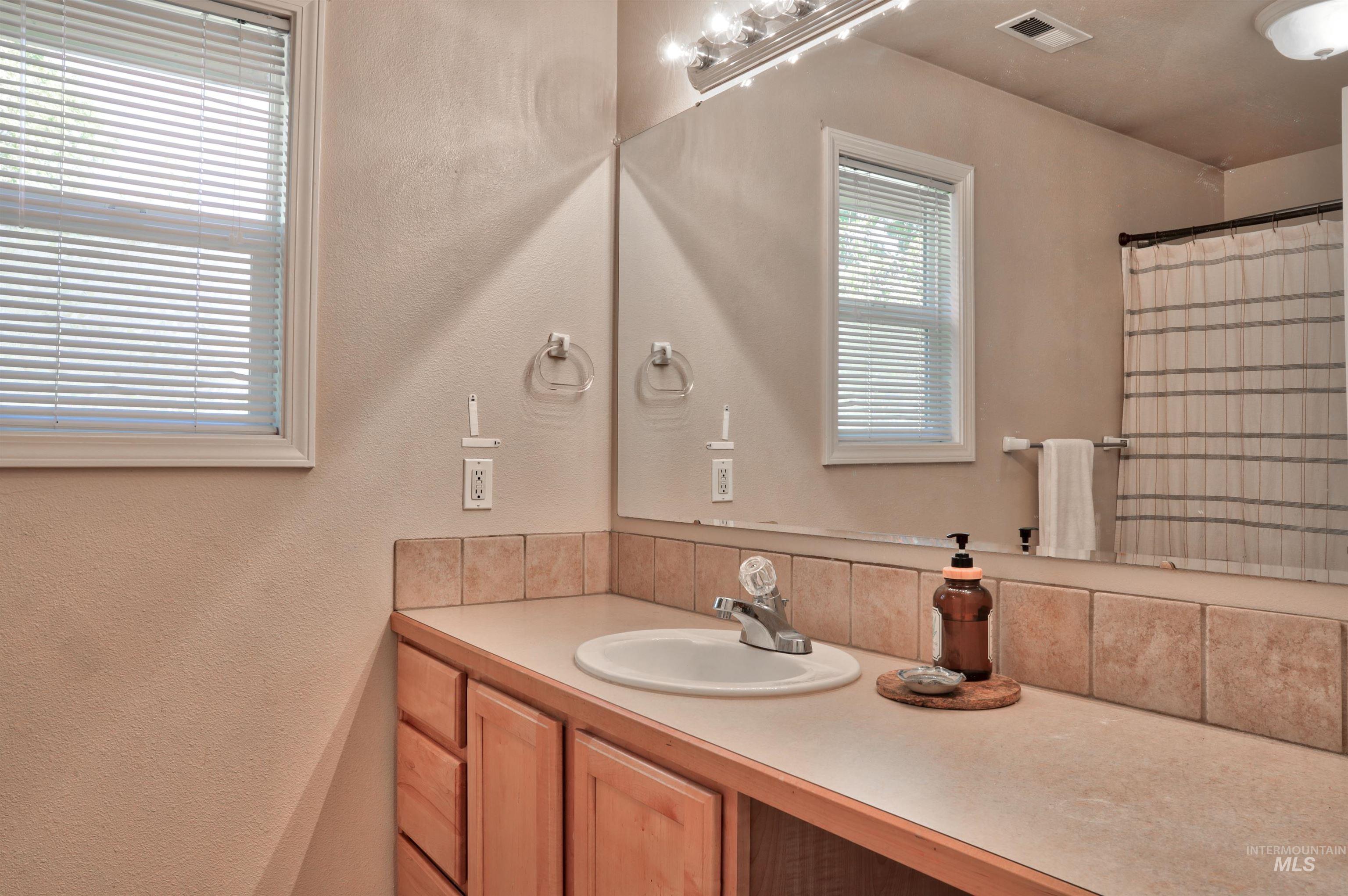 1302 / 1304 S Manitou Ave, Boise, Idaho 83706, 2 Bedrooms, 2 Bathrooms, Residential Income For Sale, Price $898,000, 98982874