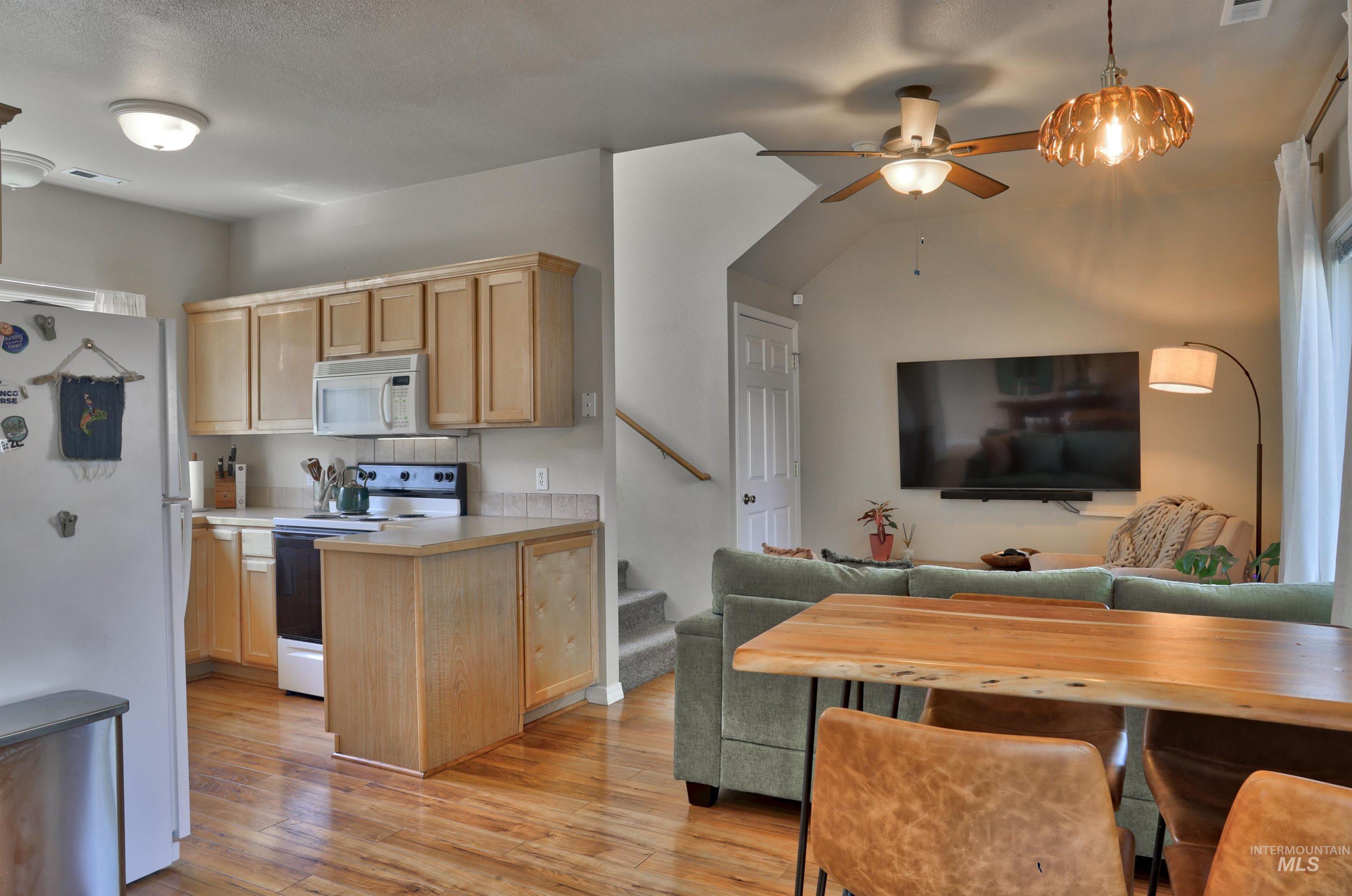 1302 / 1304 S Manitou Ave, Boise, Idaho 83706, 2 Bedrooms, 2 Bathrooms, Residential Income For Sale, Price $898,000, 98982874
