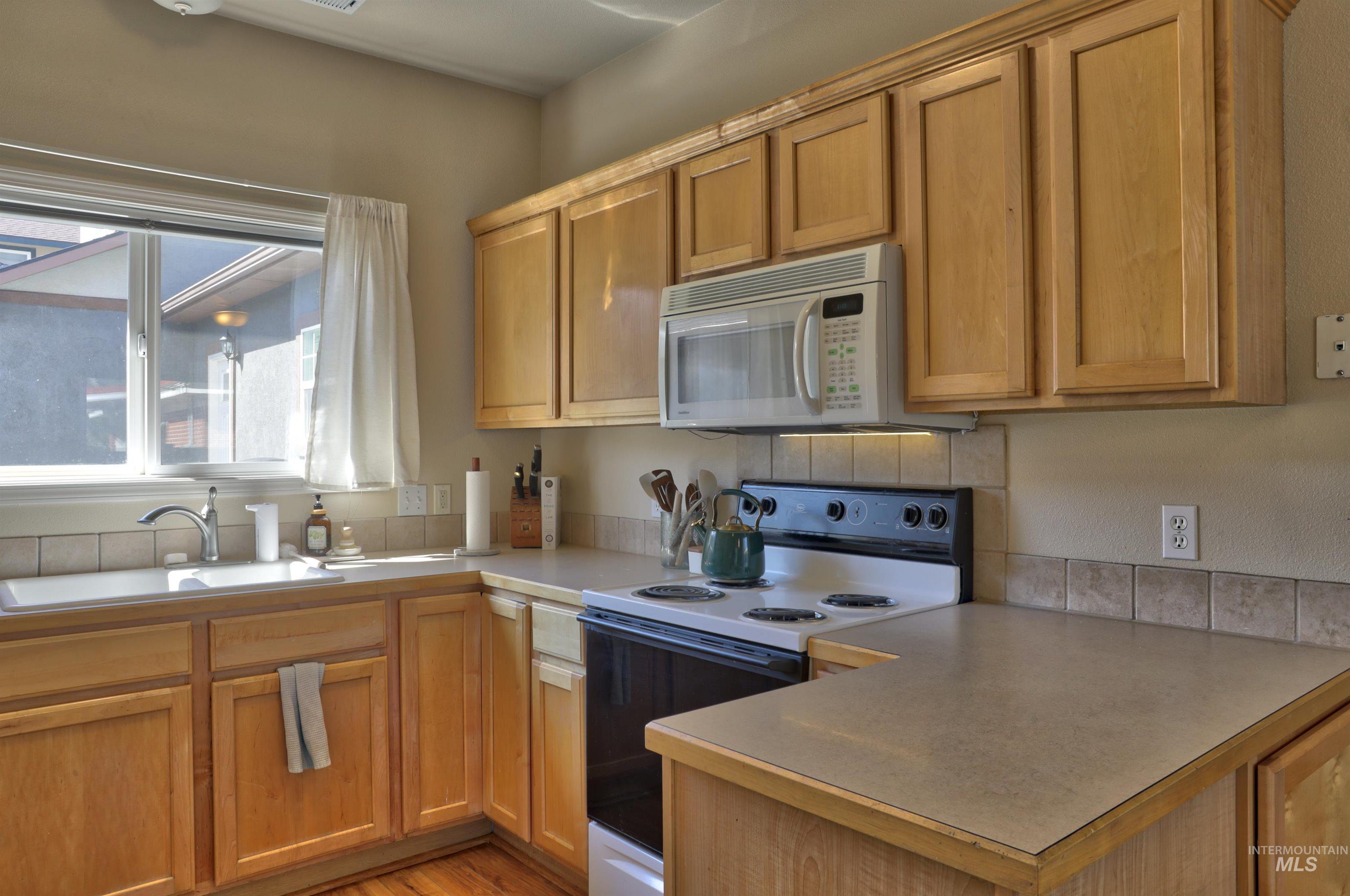 1302 / 1304 S Manitou Ave, Boise, Idaho 83706, 2 Bedrooms, 2 Bathrooms, Residential Income For Sale, Price $898,000, 98982874