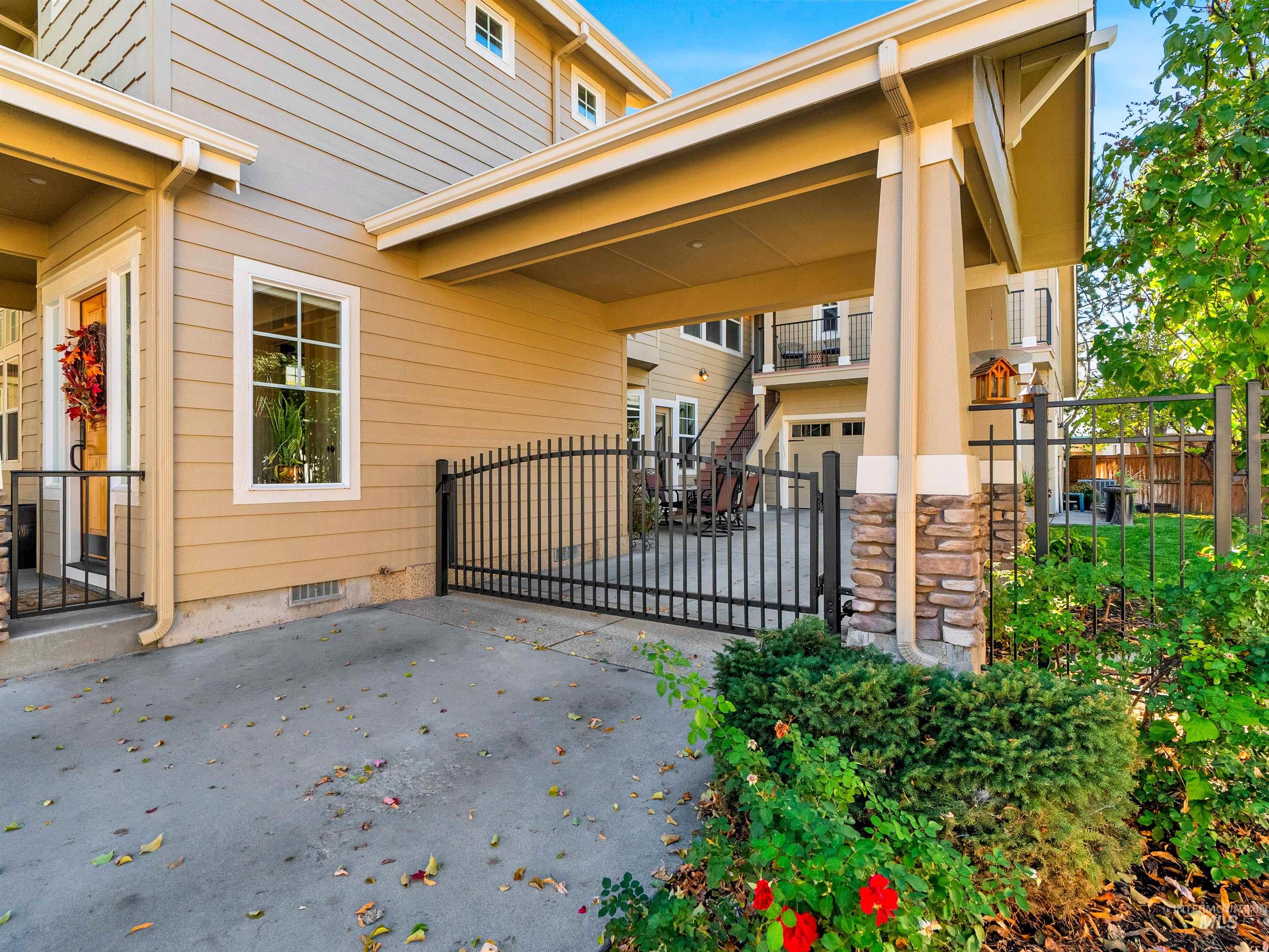 4467 N Mackenzie Ln, Boise, Idaho 83703, 4 Bedrooms, 3.5 Bathrooms, Residential For Sale, Price $649,500,MLS 98982875