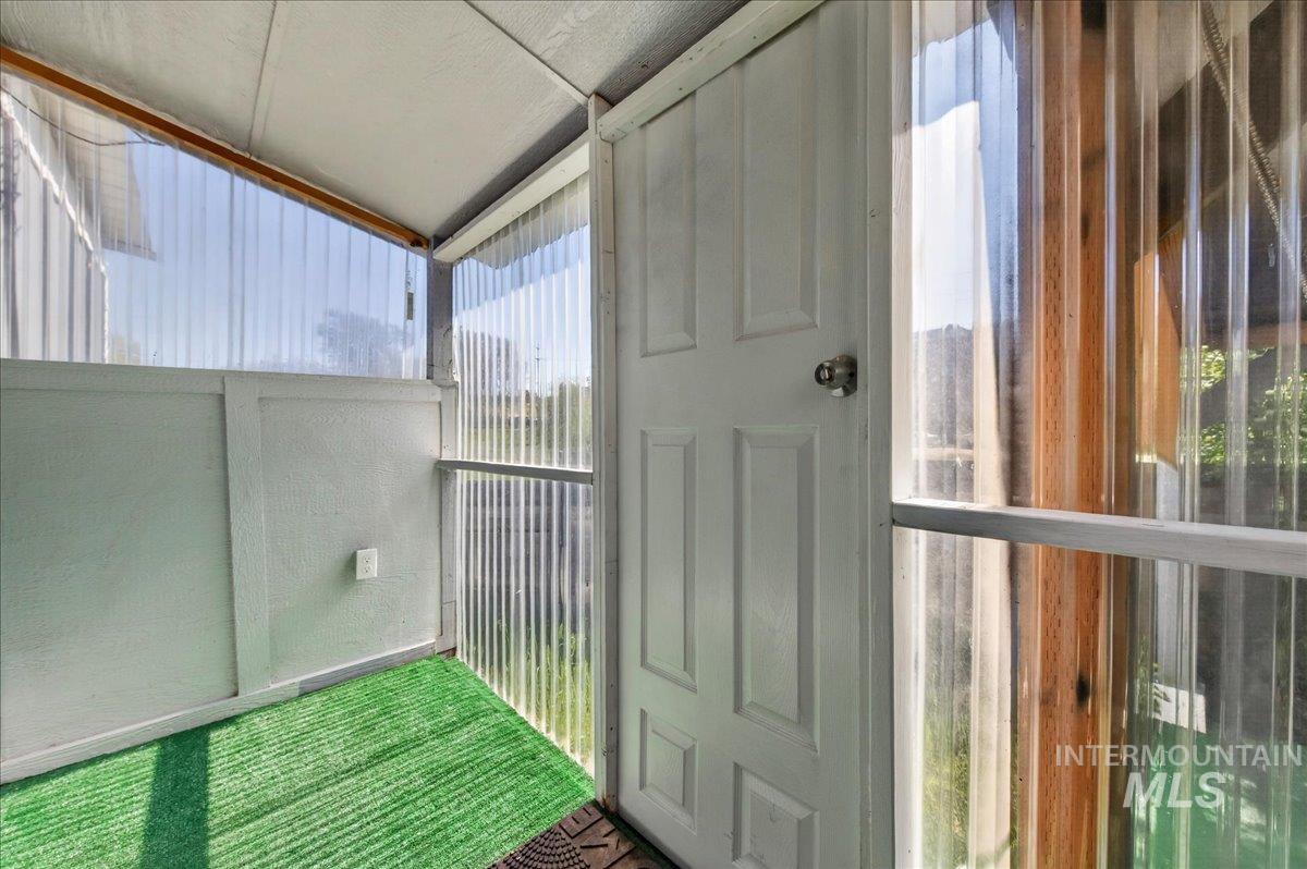 1323 Elgin, Caldwell, Idaho 83605, 3 Bedrooms, 1 Bathroom, Residential For Sale, Price $74,900,MLS 98982877