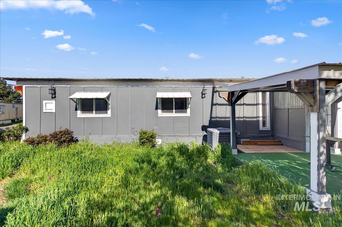 1323 Elgin, Caldwell, Idaho 83605, 3 Bedrooms, 1 Bathroom, Residential For Sale, Price $74,900,MLS 98982877