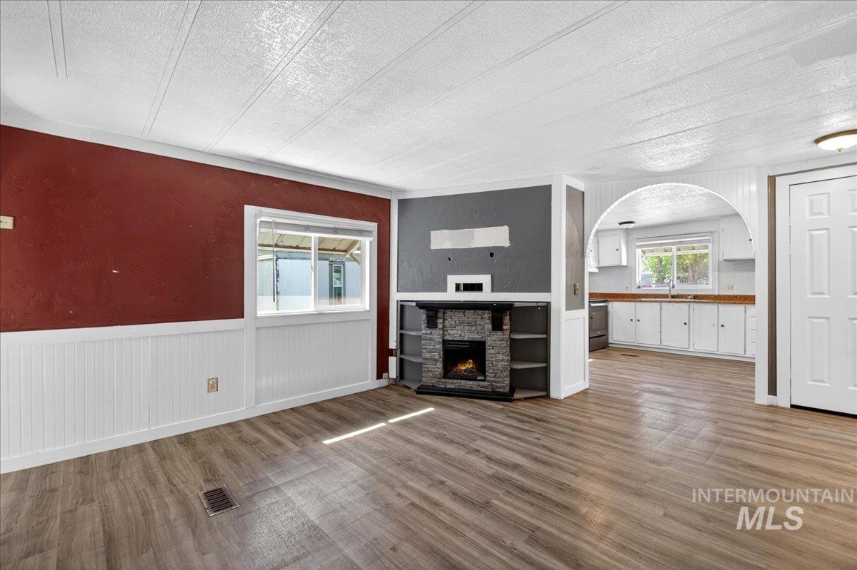 1323 Elgin, Caldwell, Idaho 83605, 3 Bedrooms, 1 Bathroom, Residential For Sale, Price $74,900,MLS 98982877