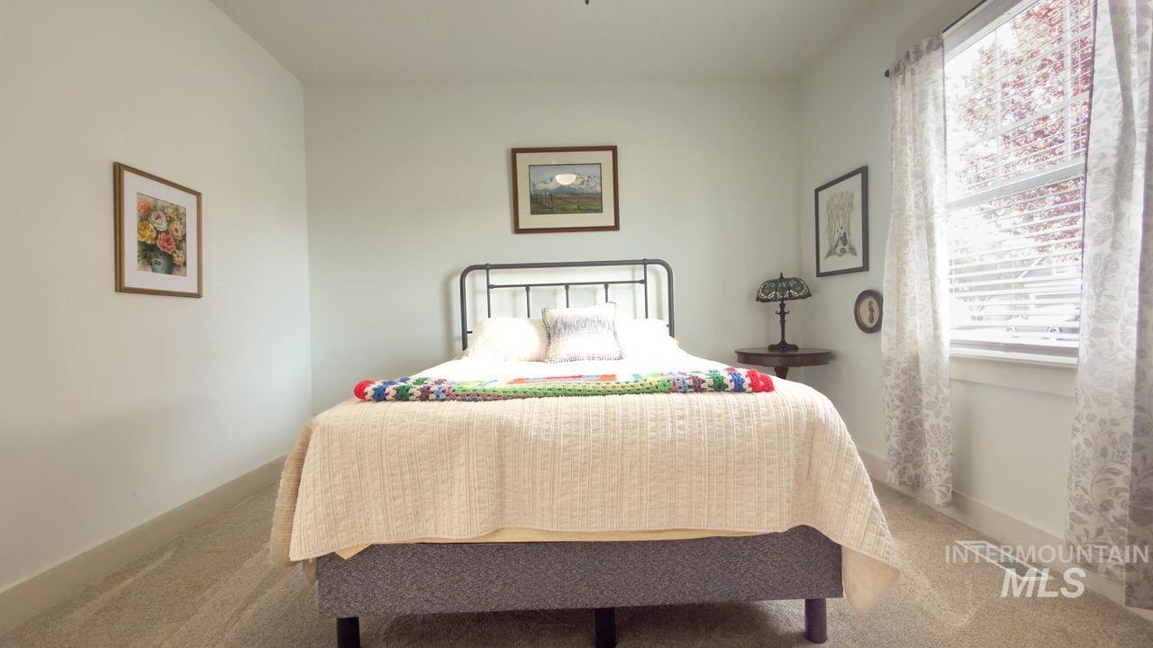 1749 E Sagemoor Drive, Meridian, Idaho 83642, 3 Bedrooms, 2 Bathrooms, Residential For Sale, Price $454,000,MLS 98982878