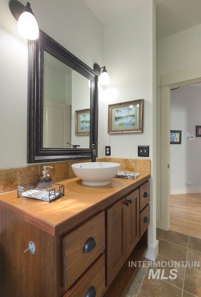 1749 E Sagemoor Drive, Meridian, Idaho 83642, 3 Bedrooms, 2 Bathrooms, Residential For Sale, Price $454,000,MLS 98982878