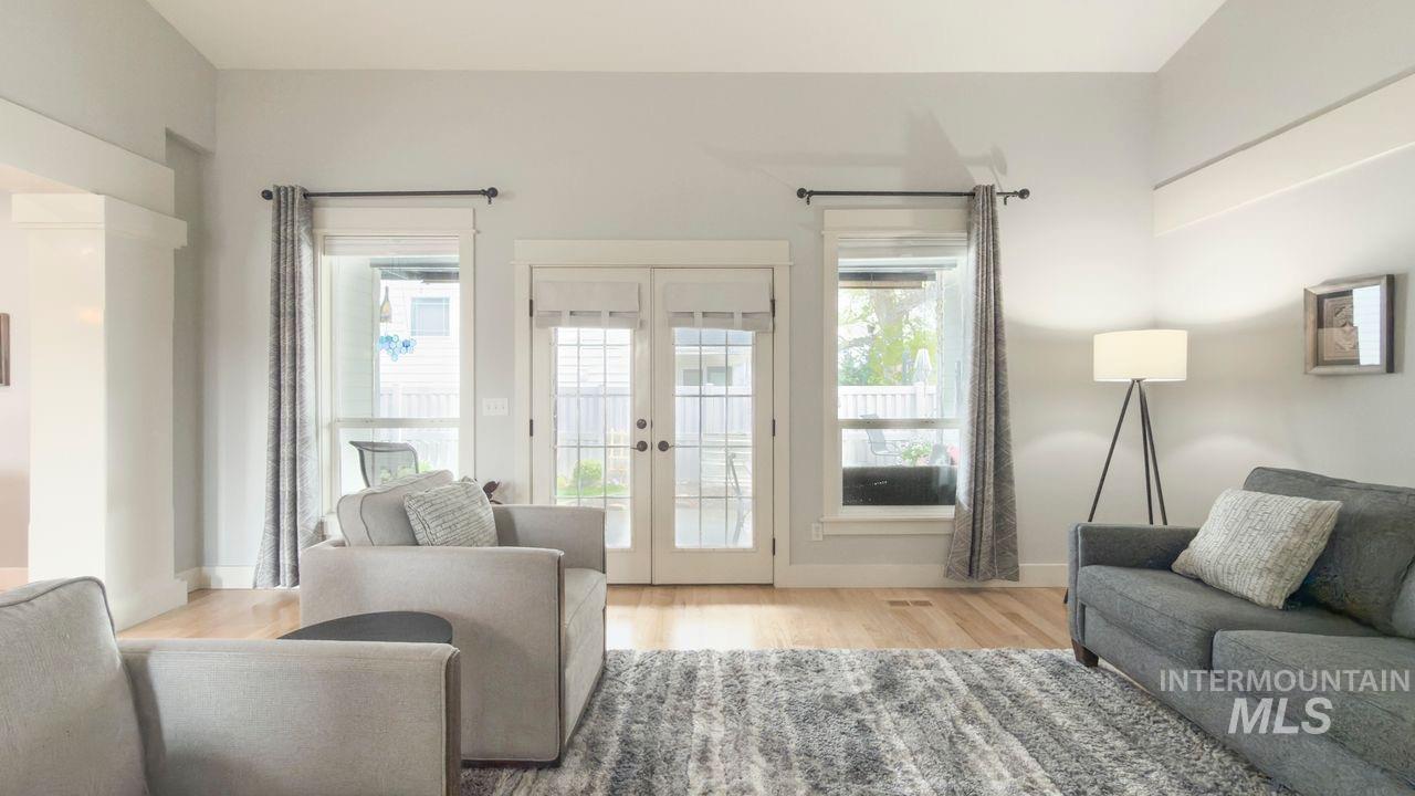 1749 E Sagemoor Drive, Meridian, Idaho 83642, 3 Bedrooms, 2 Bathrooms, Residential For Sale, Price $454,000,MLS 98982878