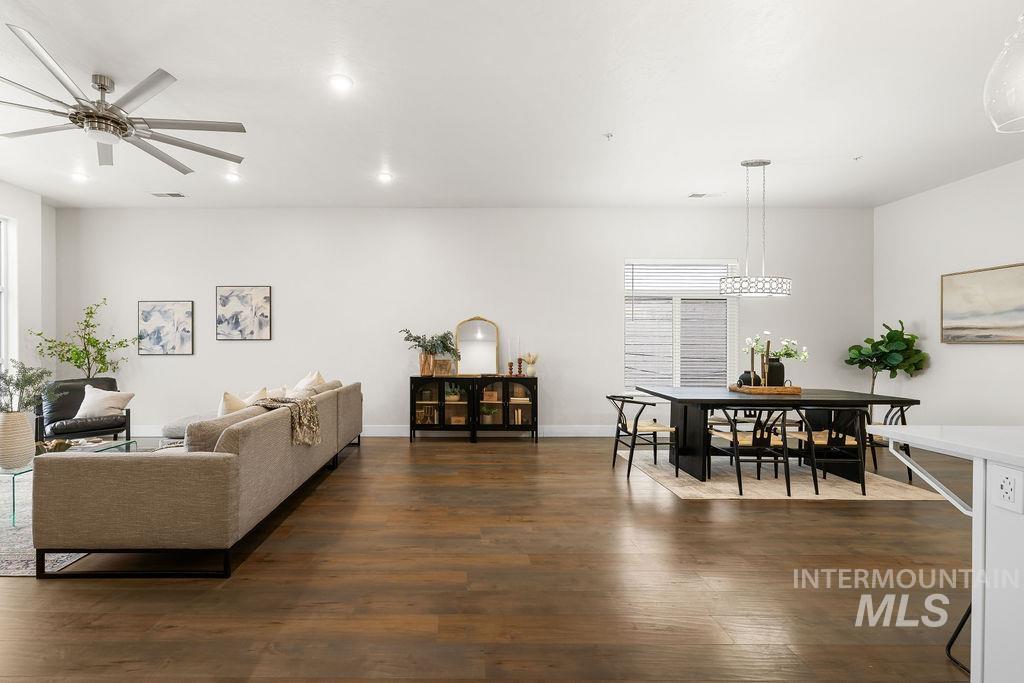 1424 W Front St, Boise, Idaho 83702, 3 Bedrooms, 2 Bathrooms, Residential For Sale, Price $657,000,MLS 98982883