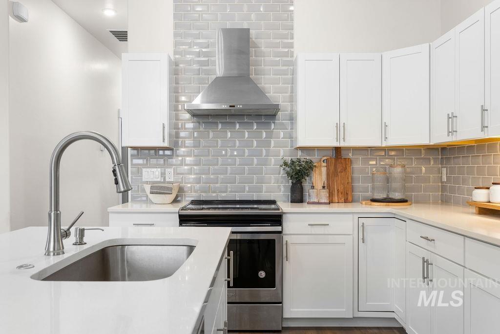 1424 W Front St, Boise, Idaho 83702, 3 Bedrooms, 2 Bathrooms, Residential For Sale, Price $657,000,MLS 98982883