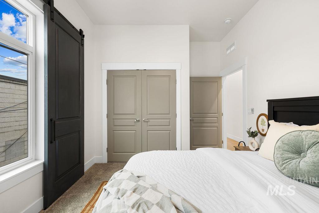 1424 W Front St, Boise, Idaho 83702, 3 Bedrooms, 2 Bathrooms, Residential For Sale, Price $657,000,MLS 98982883